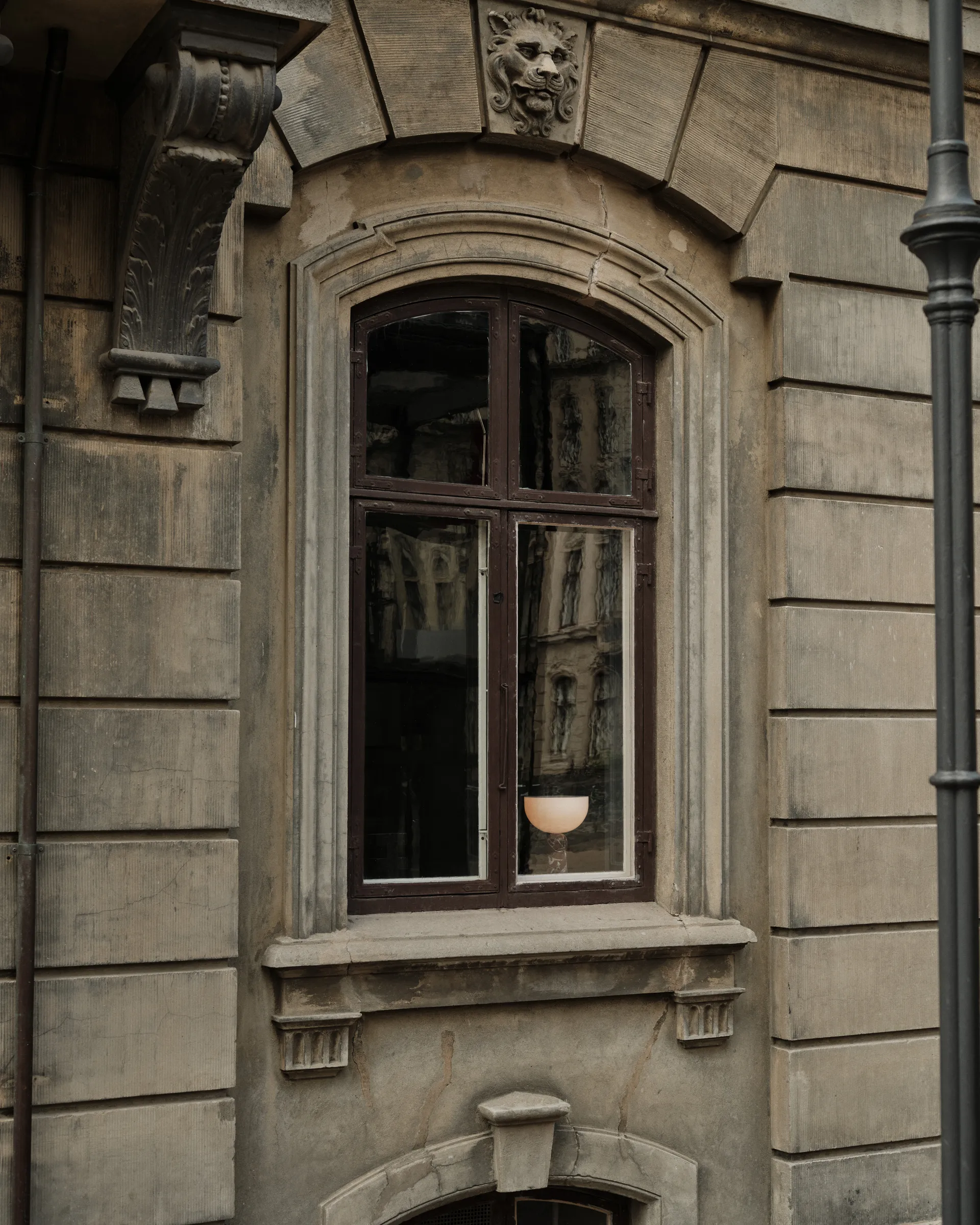 Lampada da tavolo Kizu piccola, Rosso Levanto New Works