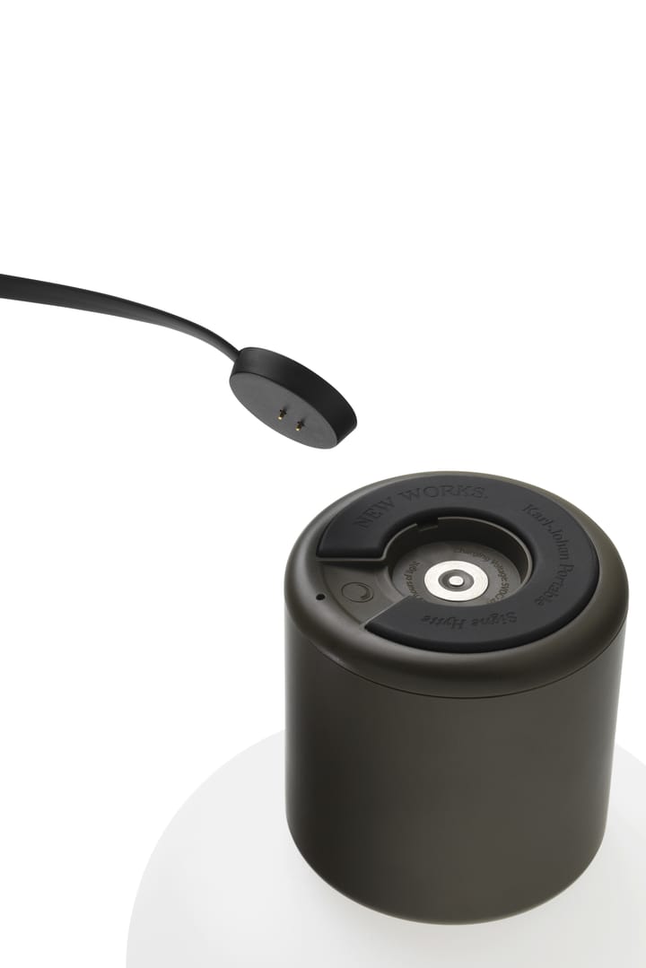 Lampada da tavolo portatile Karl-Johan, Forest green New Works