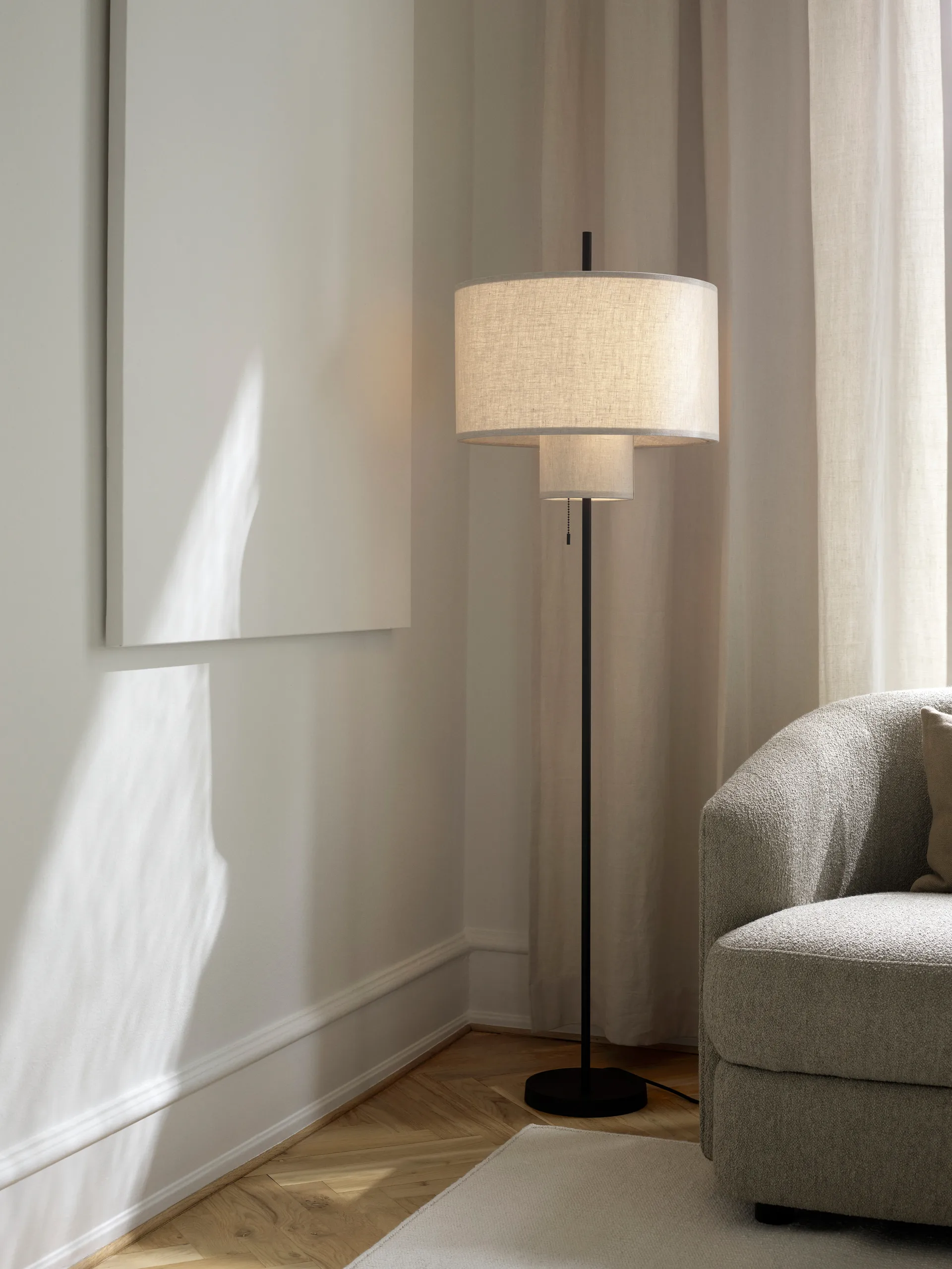 Lampada da terra Margin, Beige New Works