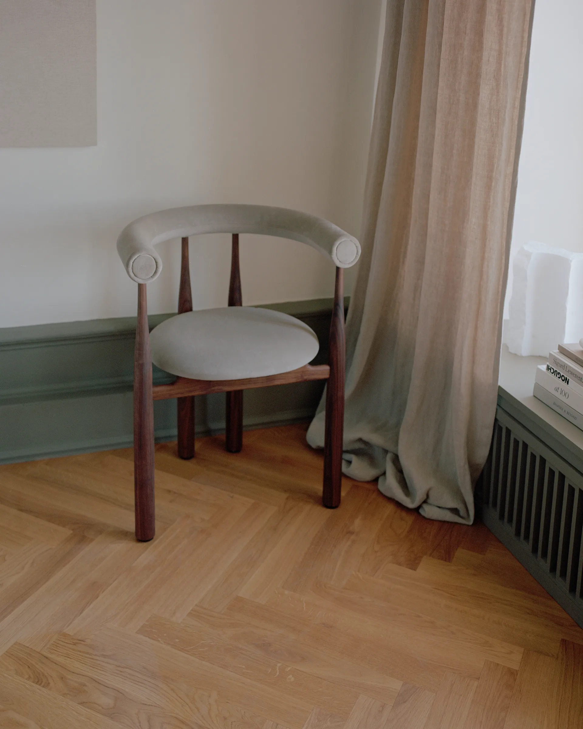 Poltrona Bukowski rivestita, Noce, Megan 26 Beige New Works