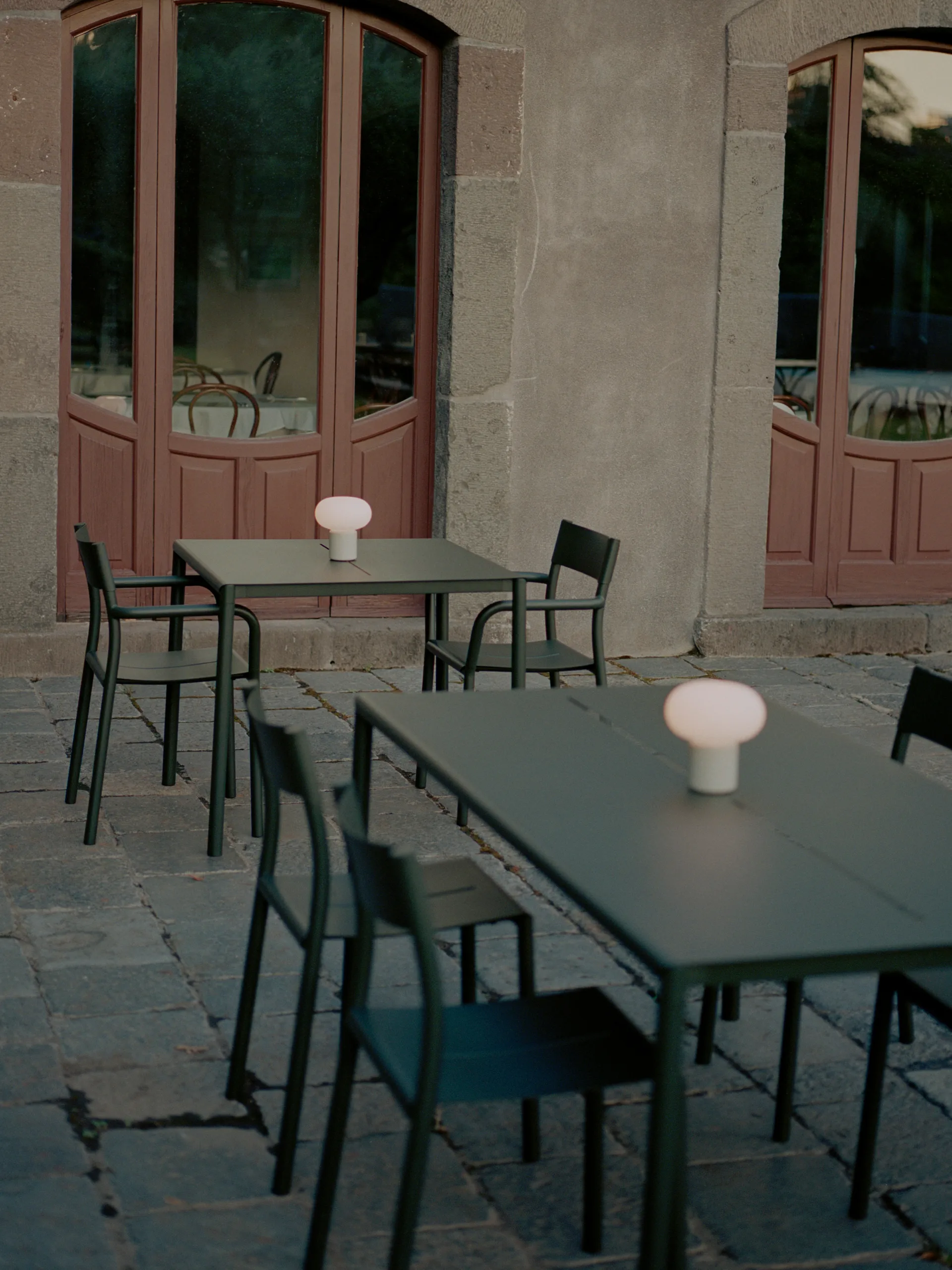 Tavolo May Tables Outdoor 85x85 cm, Dark Green New Works