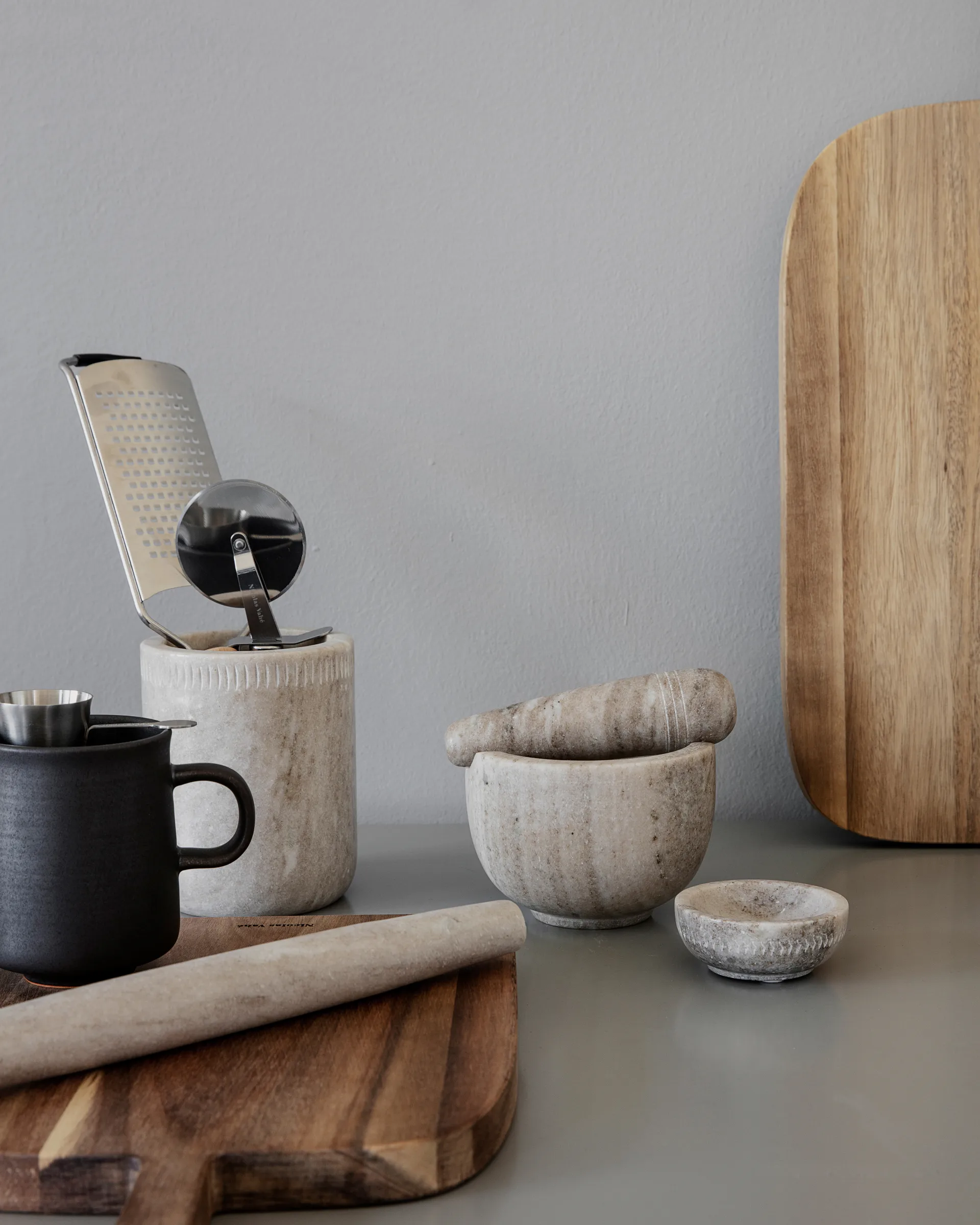 Tagliapizza Nicolas Vahé, Acciaio inossidabile-Acacia Nicolas Vahé