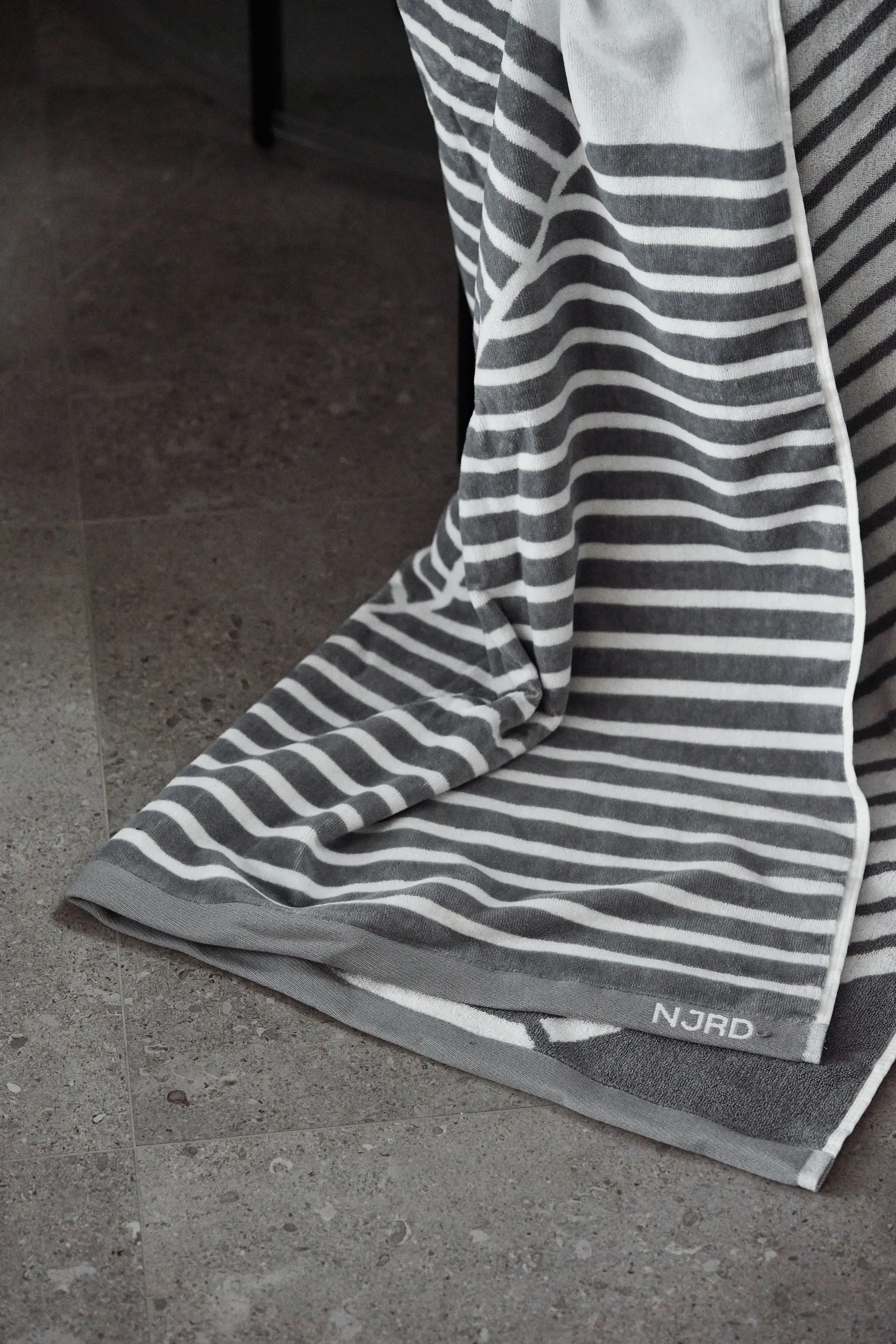 Asciugamano Stripes, 100x150 cm, Grigio NJRD