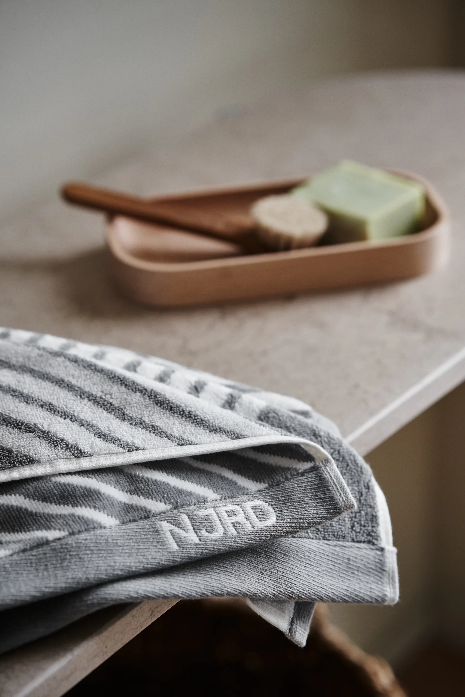 Asciugamano Stripes 50x70 cm, grigio NJRD