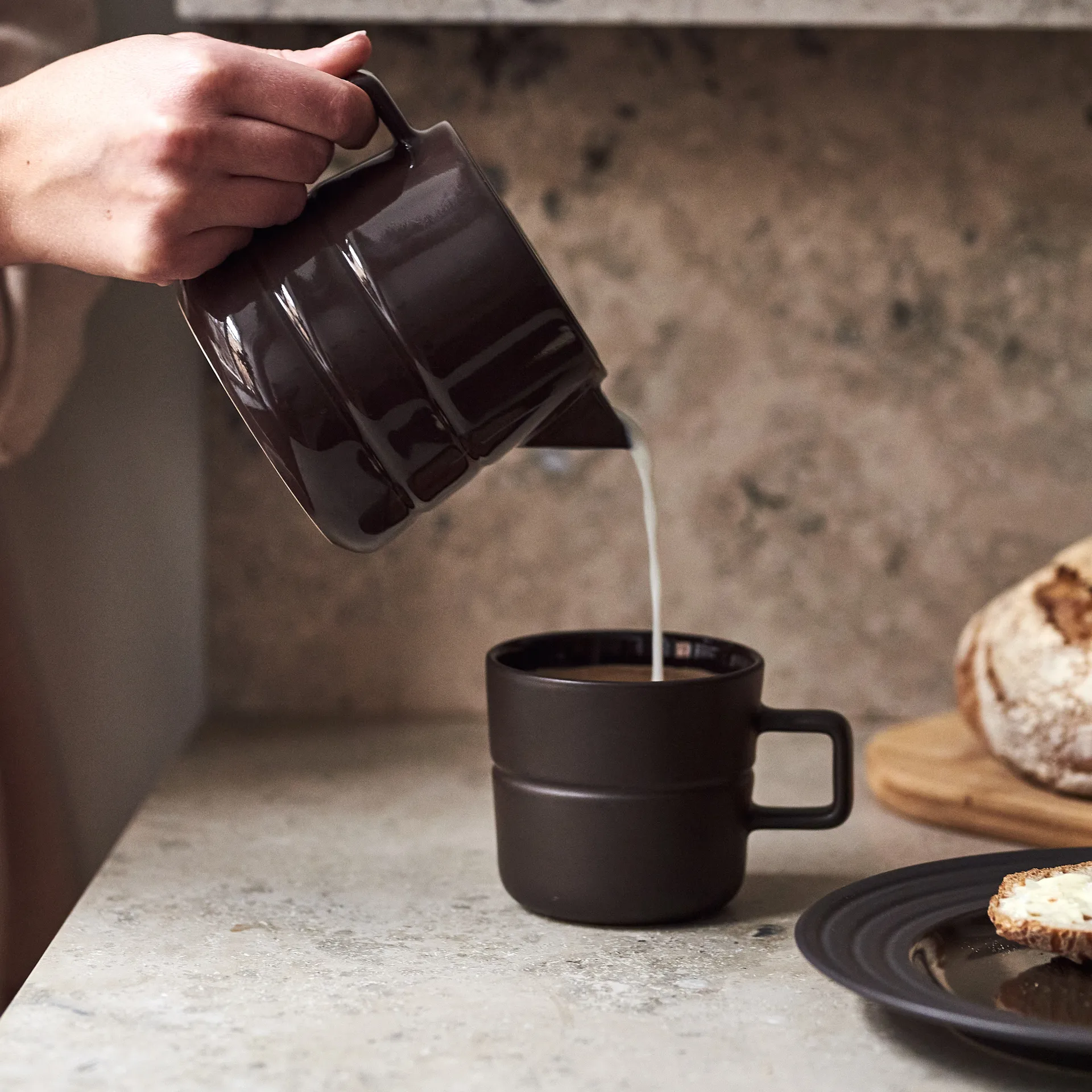 Brocca da latte Lines 50 cl, marrone NJRD