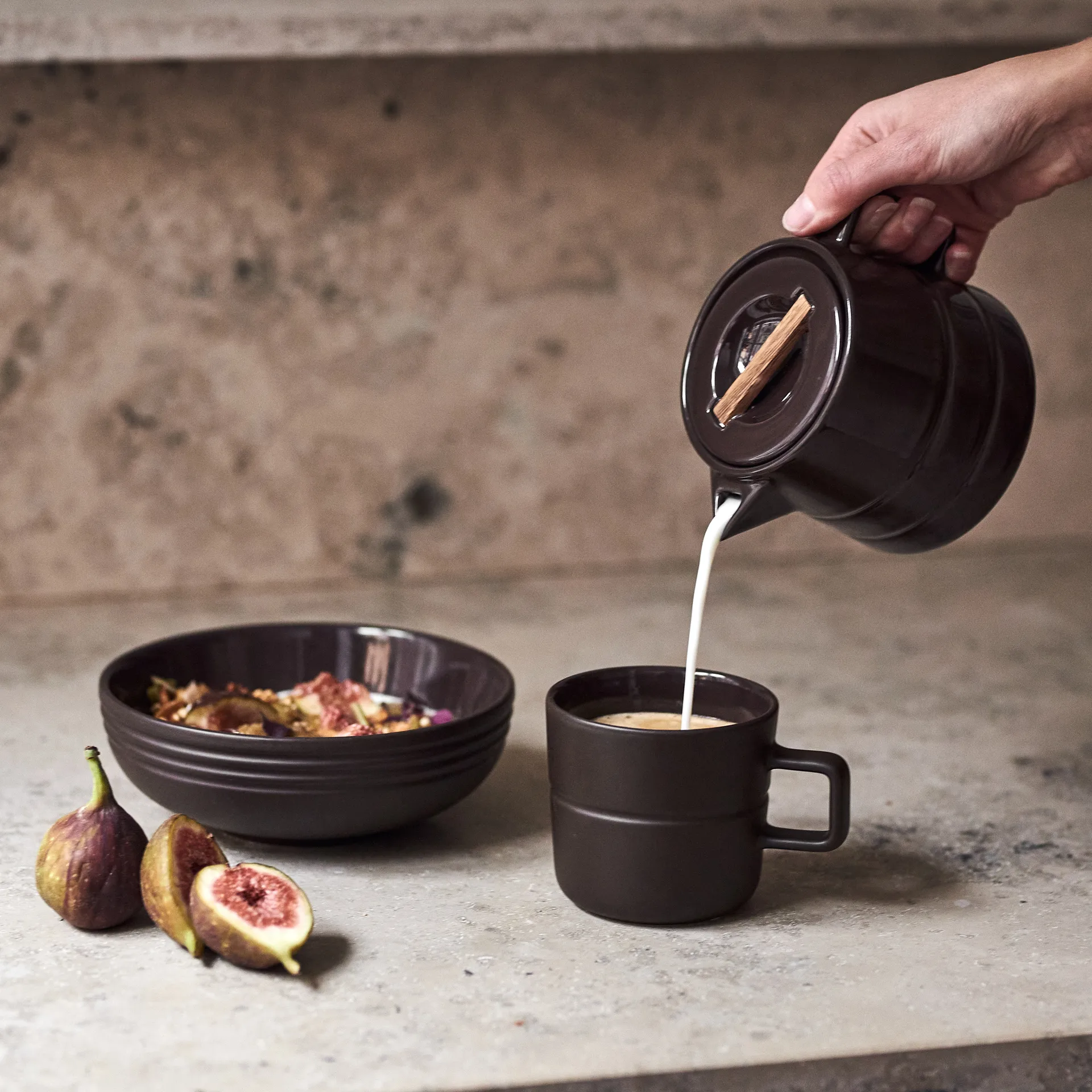 Brocca da latte Lines 50 cl, marrone NJRD