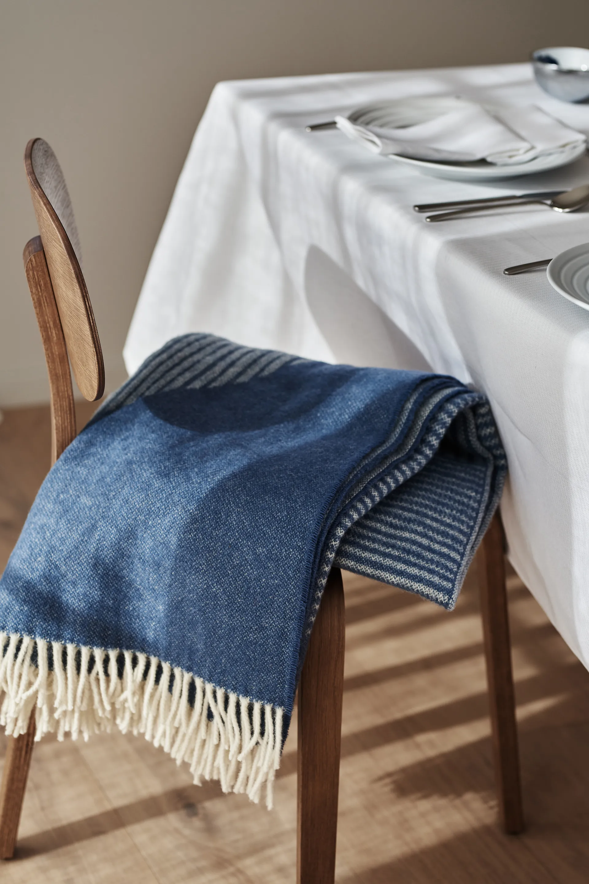 Coperta in lana Circles 130x185 cm, Blu NJRD