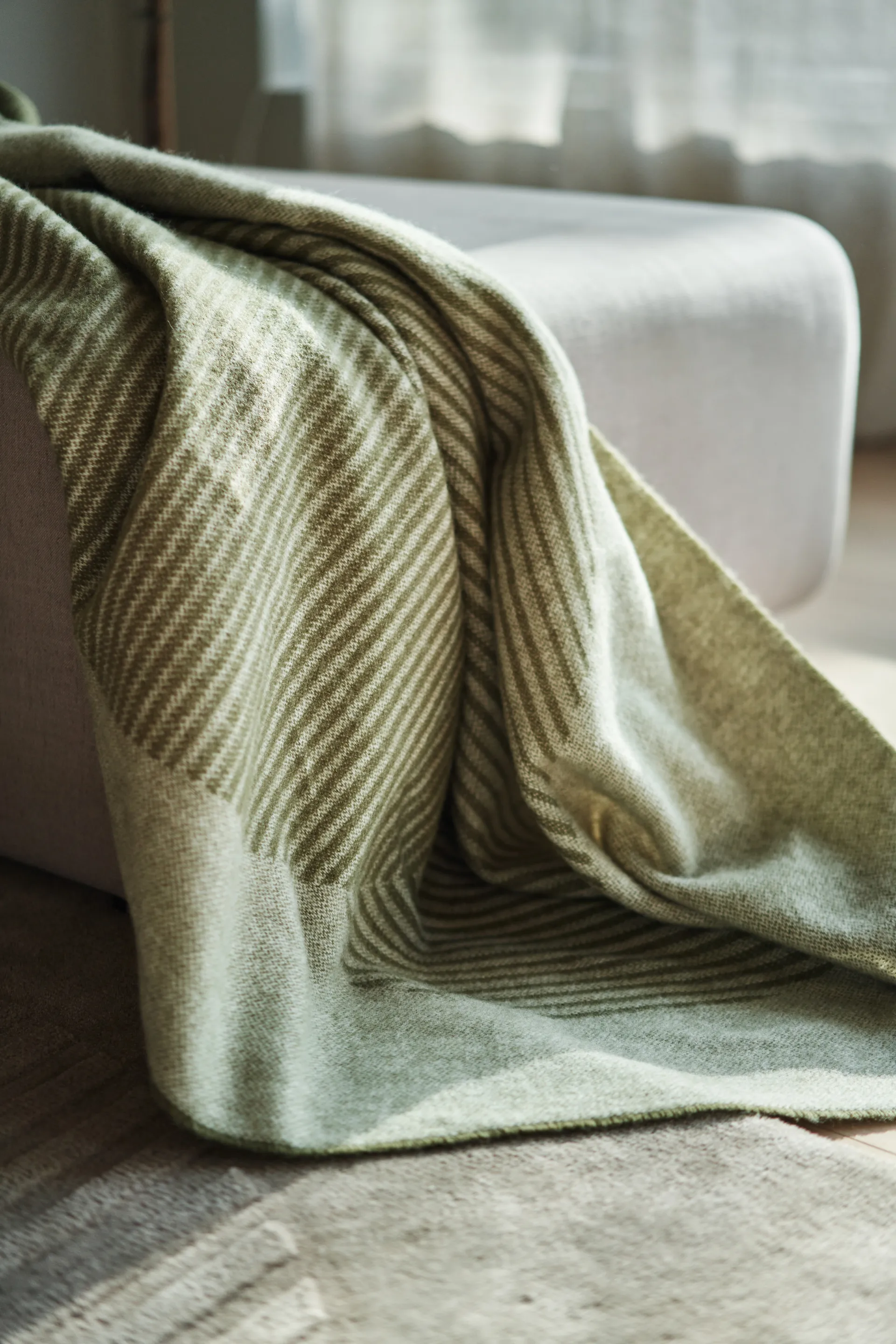 Coperta in lana Circles 130x185 cm, Verde NJRD