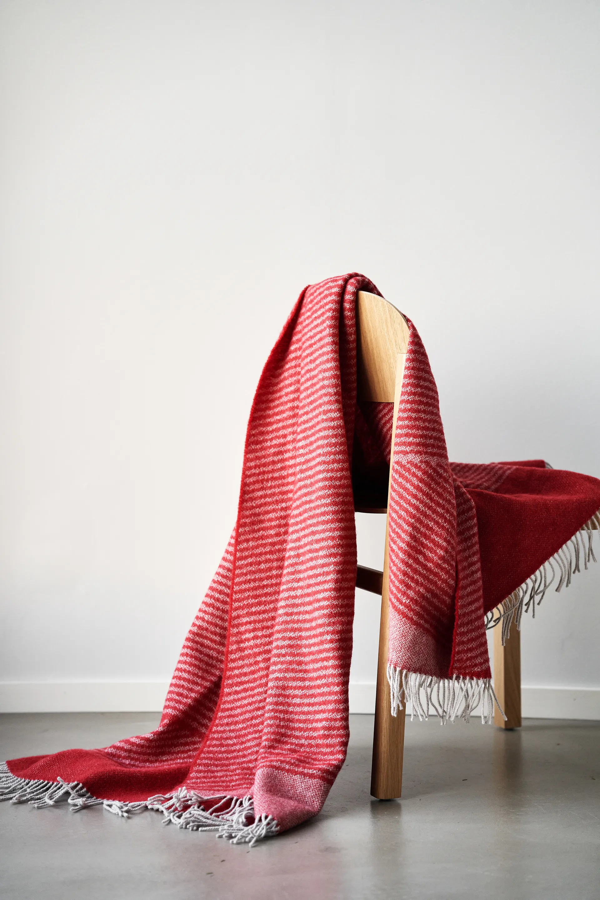 Plaid in lana Rectangles, edizione stagionale, 130x185 cm, Rosso NJRD