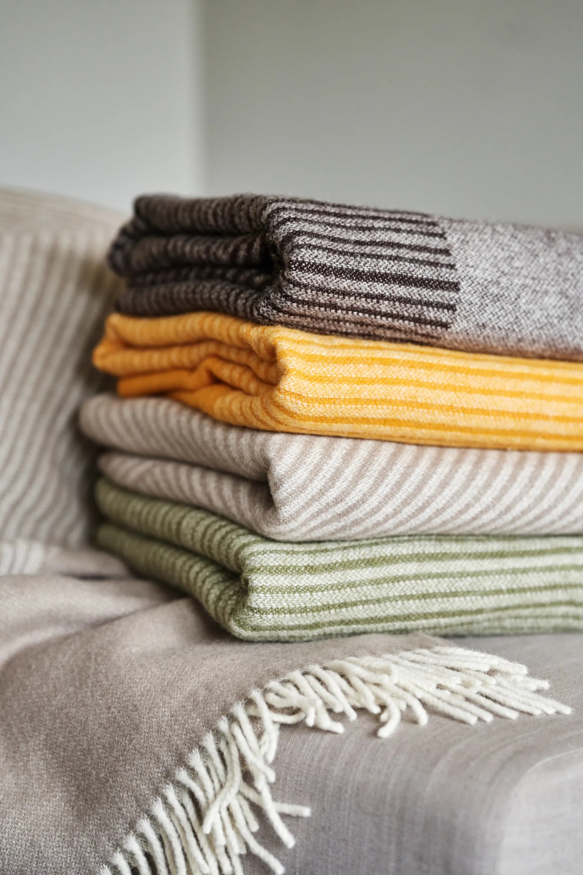 Plaid in lana Stripes 130x185 cm, Beige NJRD