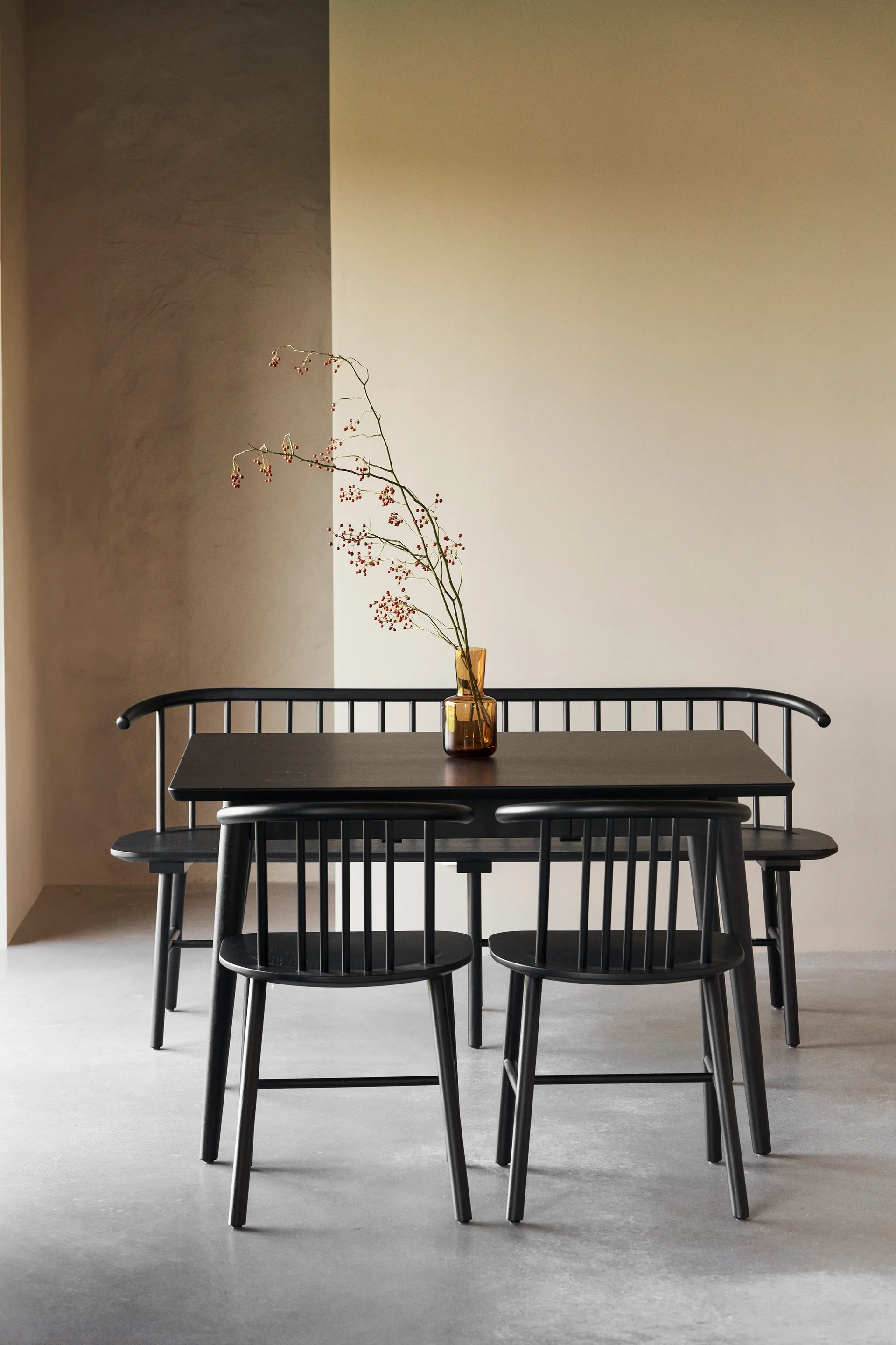 Sedia da pranzo VIOR, Rovere laccato nero NJRD
