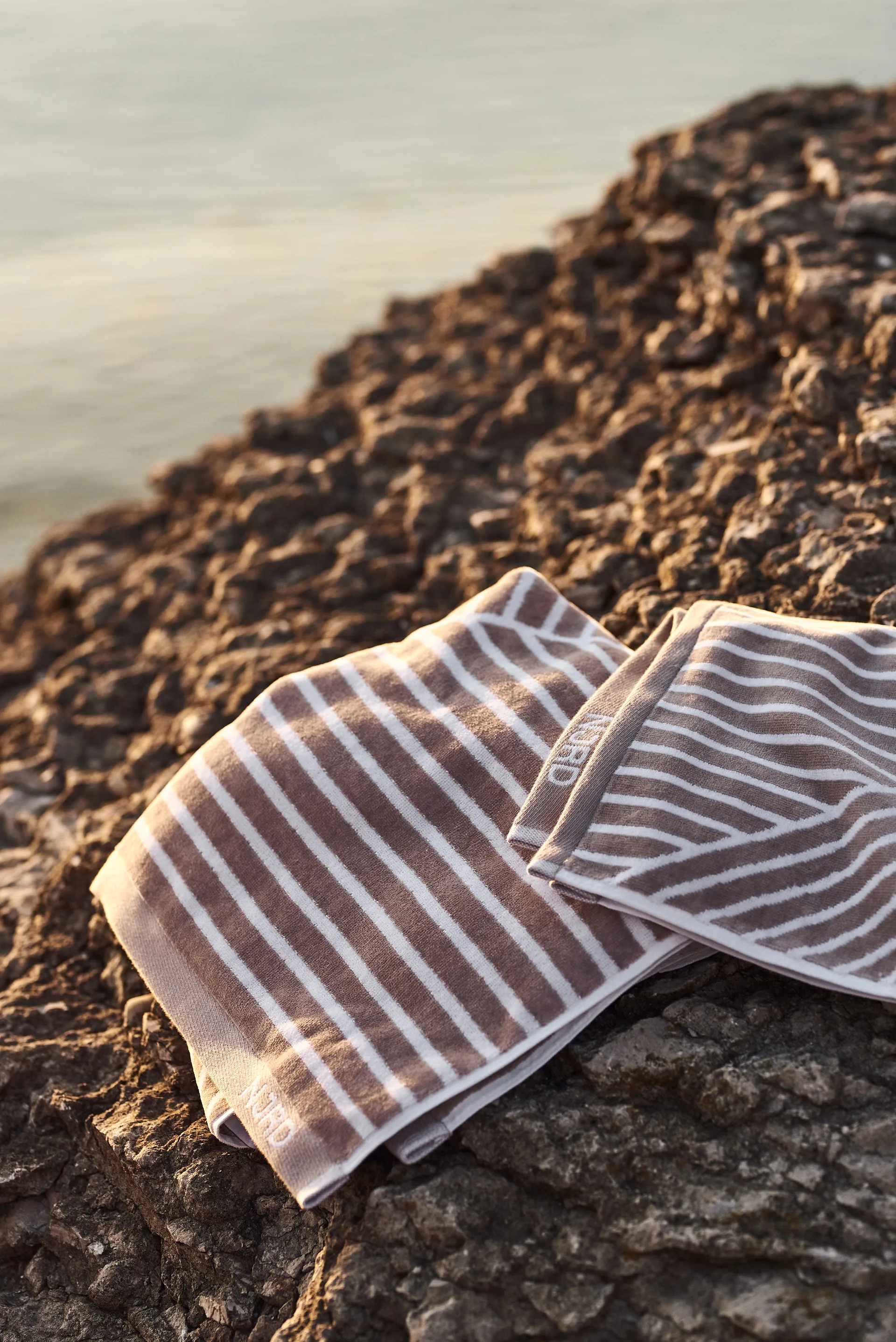 Set asciugamani Stripes 4 pezzi - Beige,  NJRD