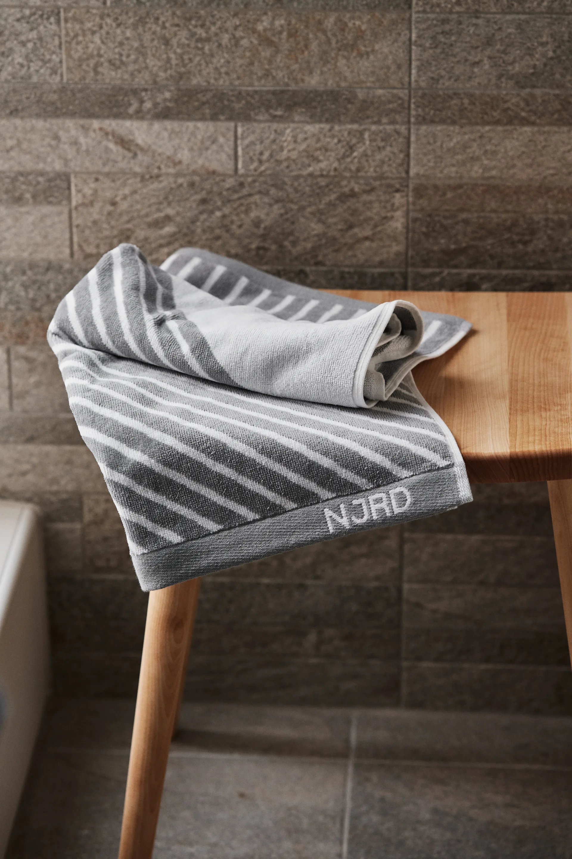 Set asciugamani Stripes 4 pezzi - Grigio,  NJRD
