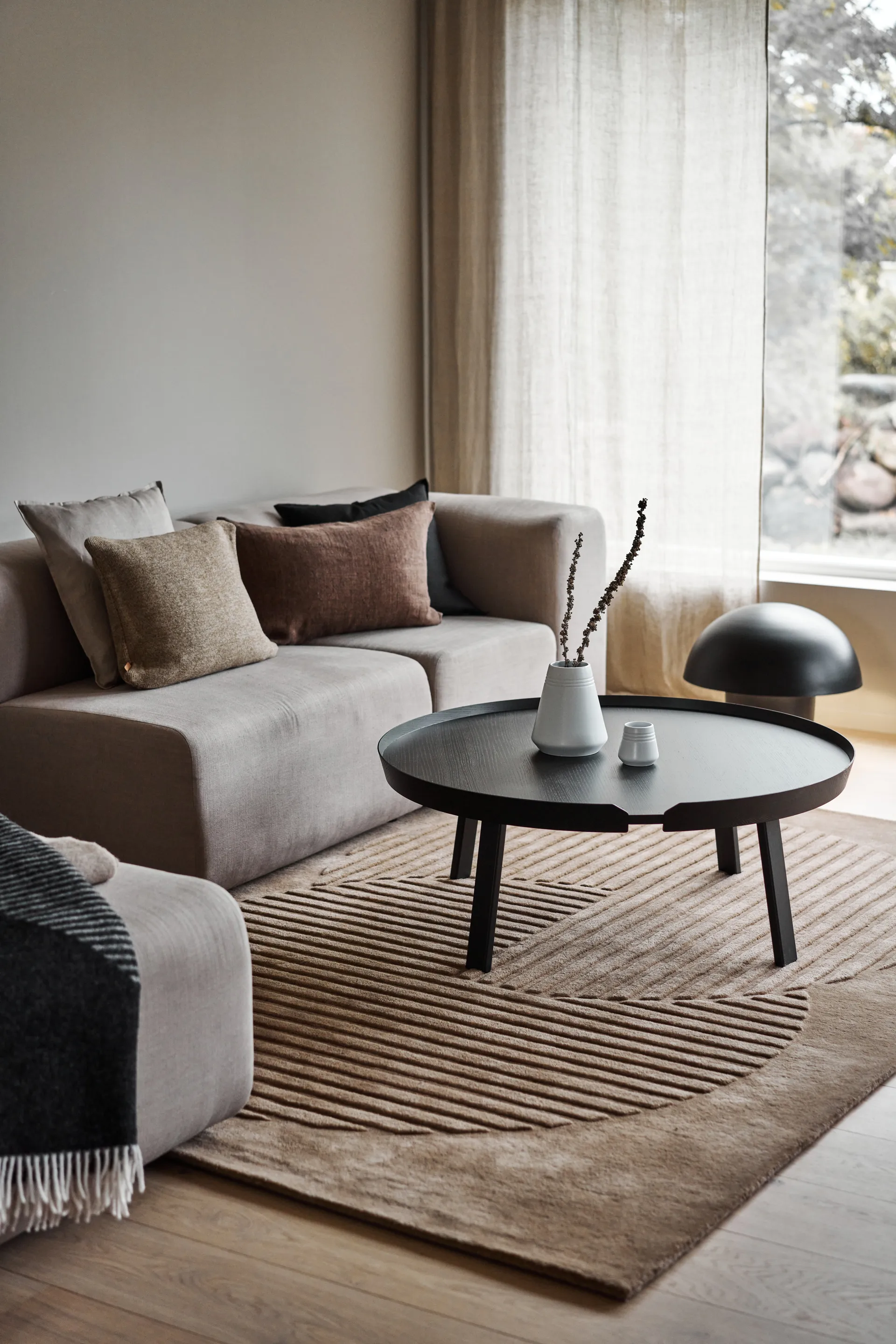 Tappeto in lana Levels cerchi, beige, 170x240 cm NJRD