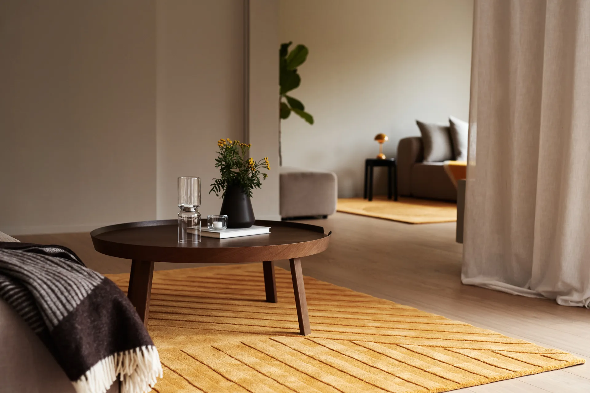 Tappeto in lana Levels Stripes, Giallo, 170x240 cm NJRD