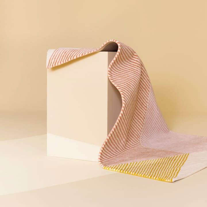 Tappeto in lana rosa Rectangles - 170x240 cm - NJRD
