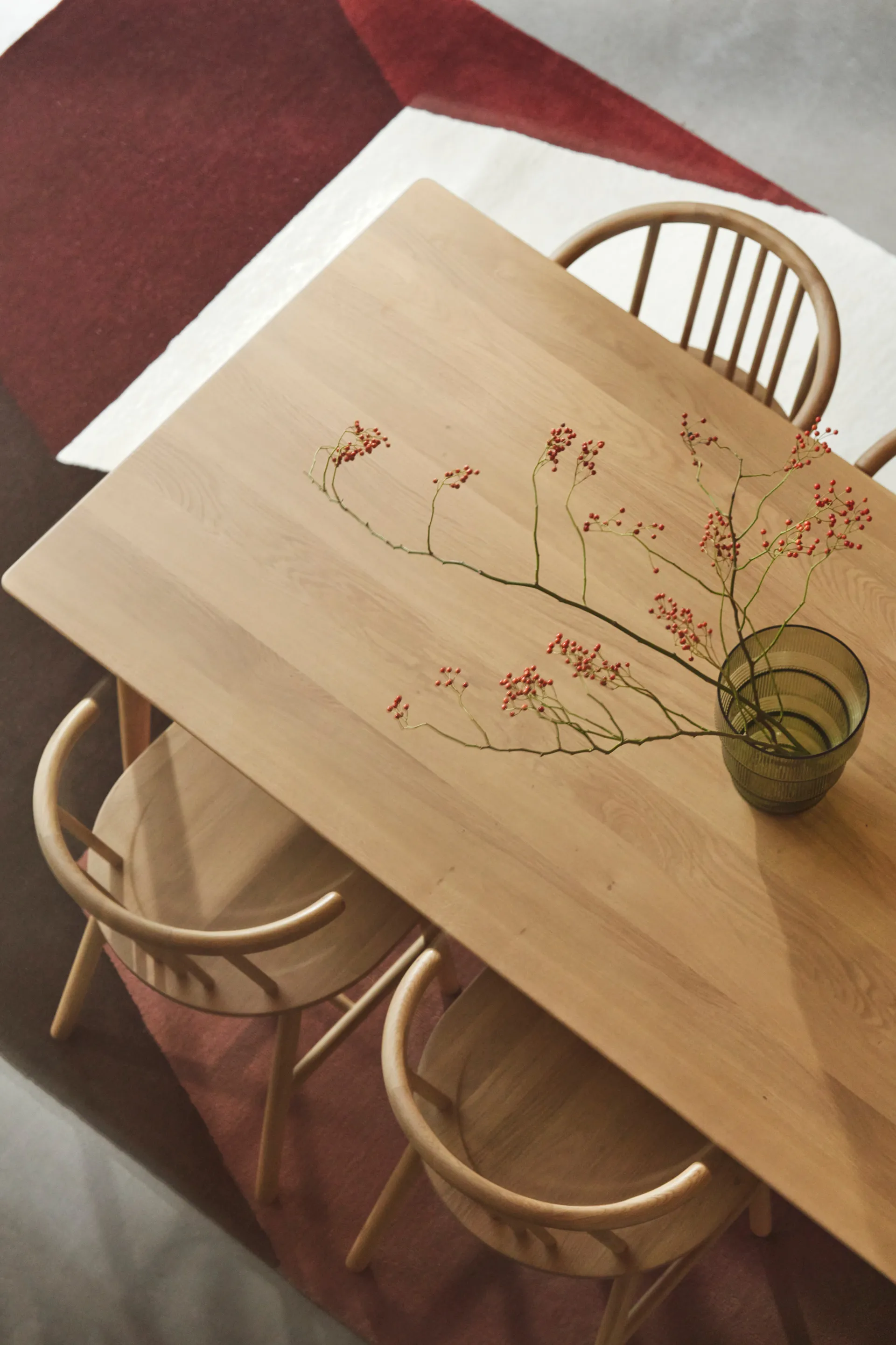 Tavolo da pranzo VIOR 120 cm + sedia confezione da 4 – Rovere laccato‑naturale,  NJRD