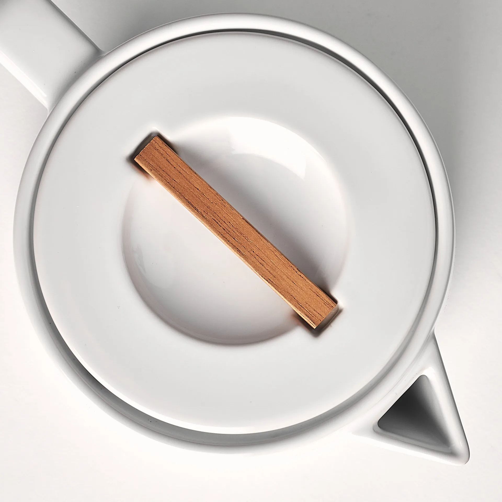 Teiera Lines 1,5 litri, bianco NJRD