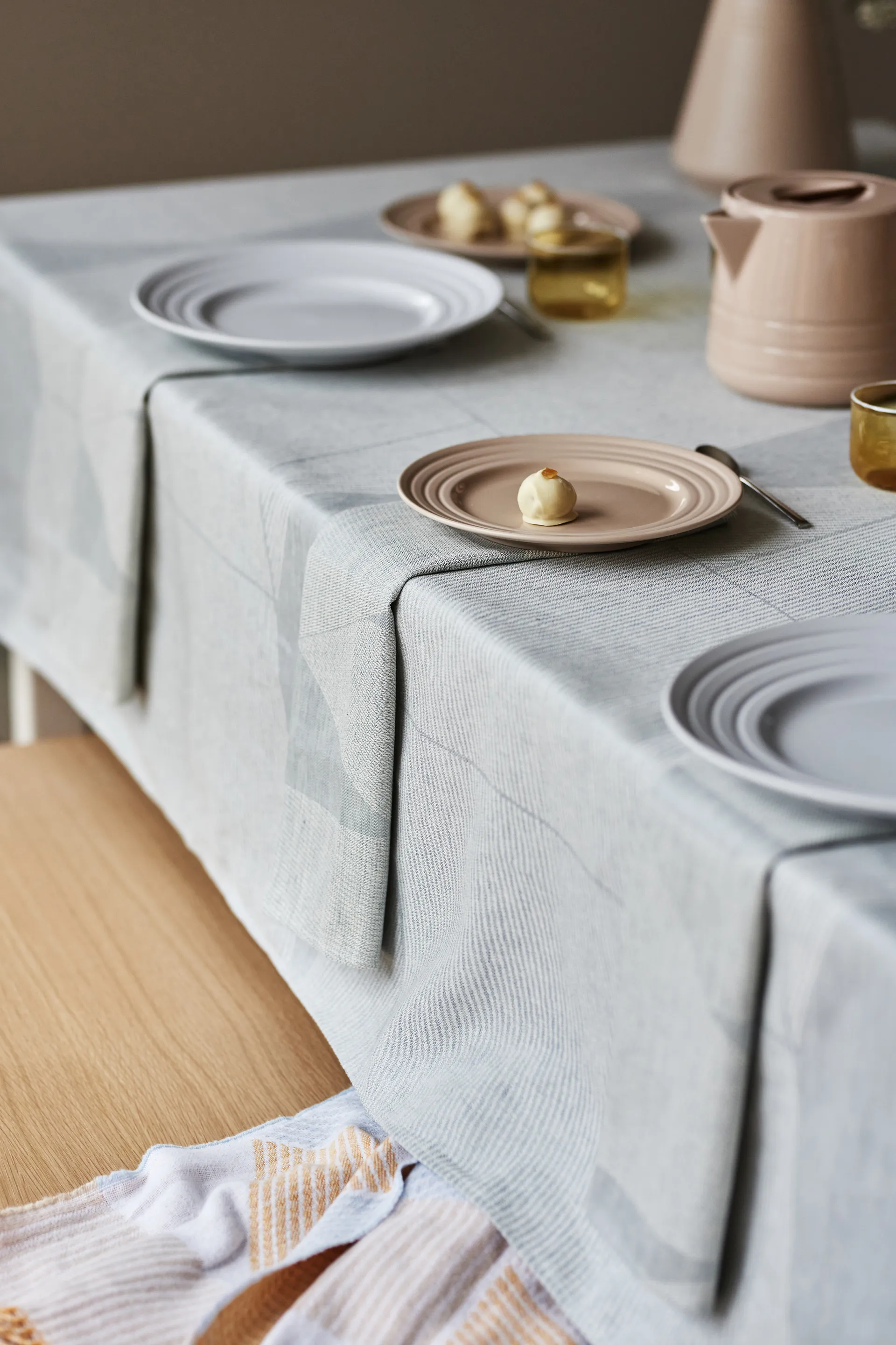 Tovaglia Geometric 147x250 cm, Blu-bianco NJRD