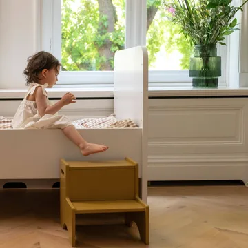 Sgabello per bambini Step Up - Curry - Nofred