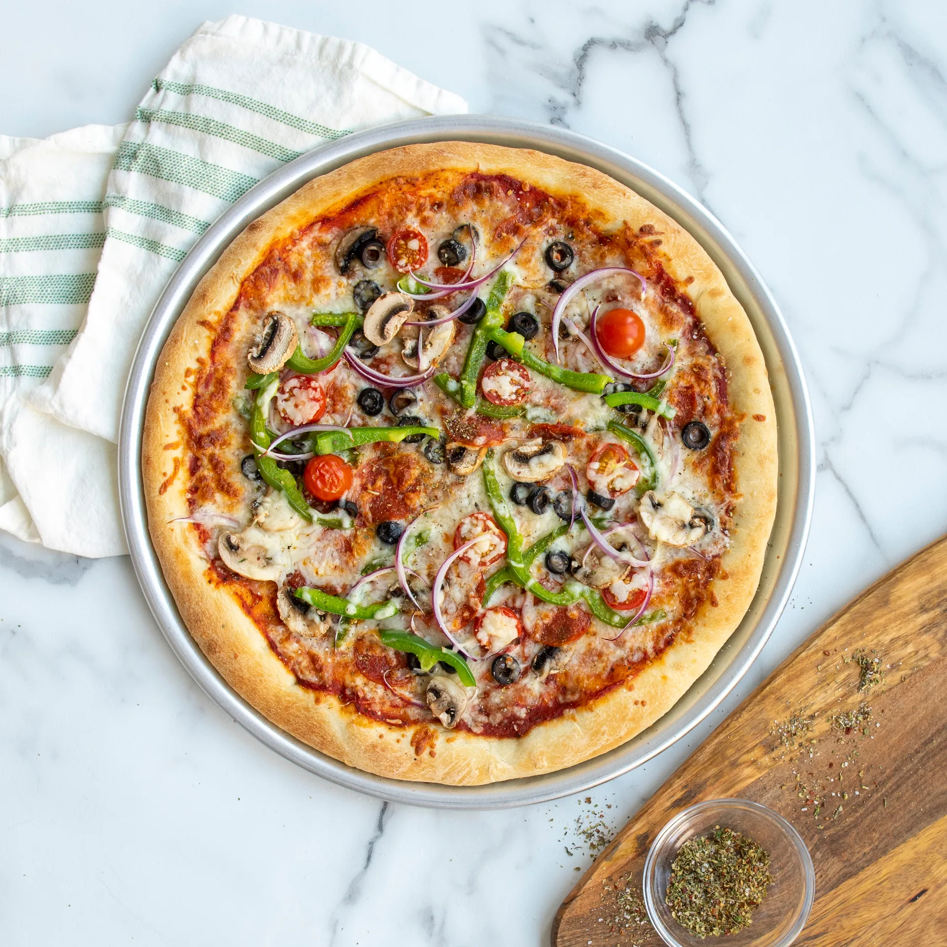 Teglia da pizza tradizionale Nordic Ware naturals Ø38 cm, Alluminio Nordic Ware