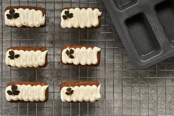BAKE stampo in silicone con telaio rinforzato - Rettangolare, 6 pezzi, 26,2x22,1 cm - Nordwik