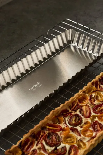 BAKE tortiera per crostata con fondo removibile - Rettangolare, in acciaio inossidabile, 35x11 cm - Nordwik