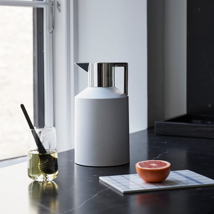 Caraffa Geo thermos 1,5 L, bianco-argento Normann Copenhagen