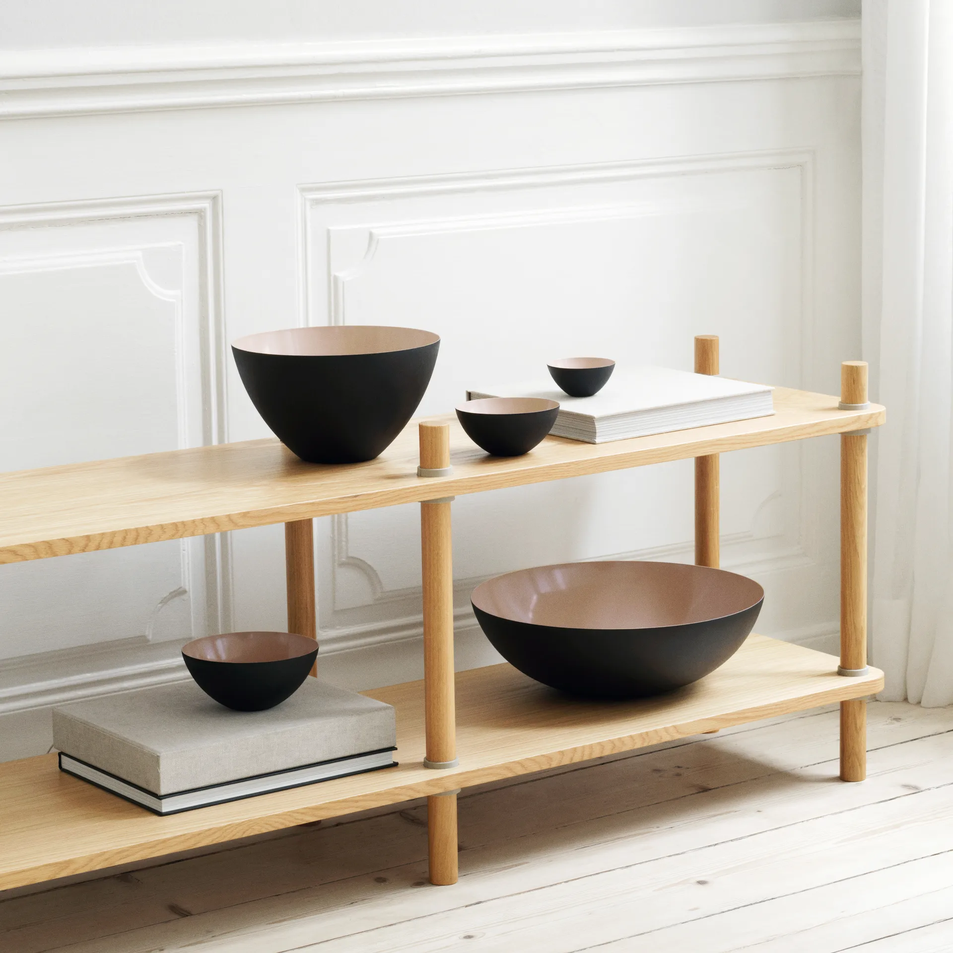Ciotola Krenit sand, Ø 38 cm
​ Normann Copenhagen