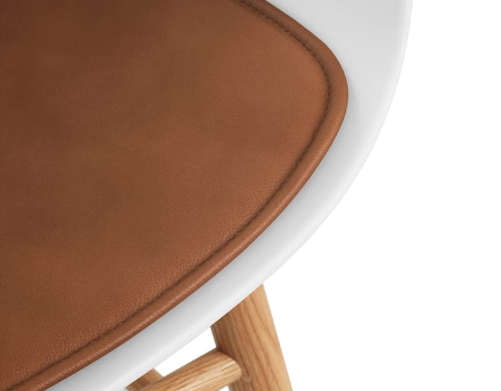 Cuscino da seduta Form ultra leather, Brandy 41574 Normann Copenhagen