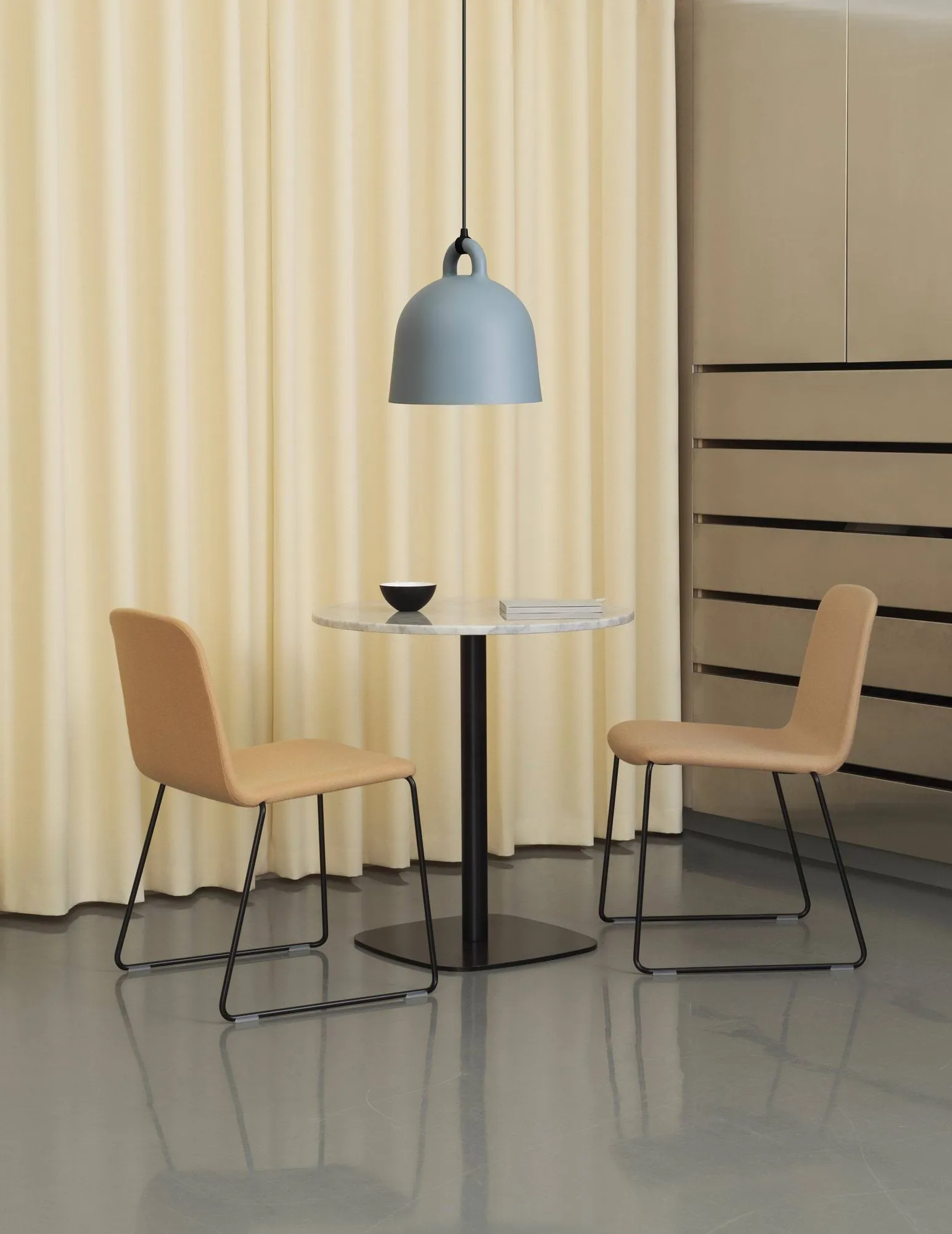 Lampada Bell grigia, medio Normann Copenhagen