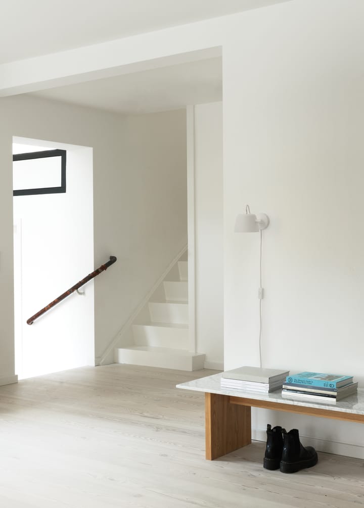 Lampada da parete Tub, Bianco Normann Copenhagen