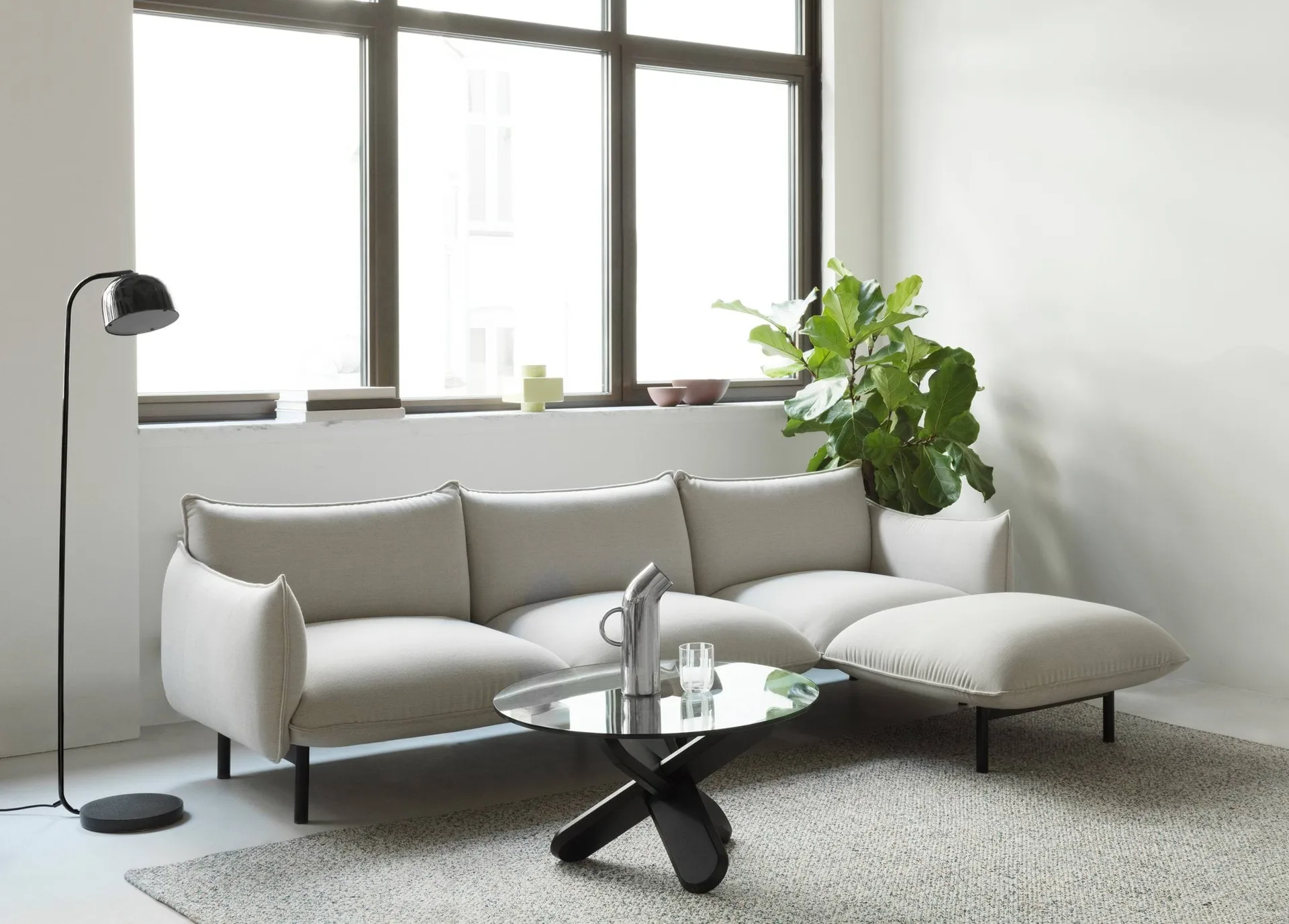 Lampada da pavimento Grant, nero Normann Copenhagen