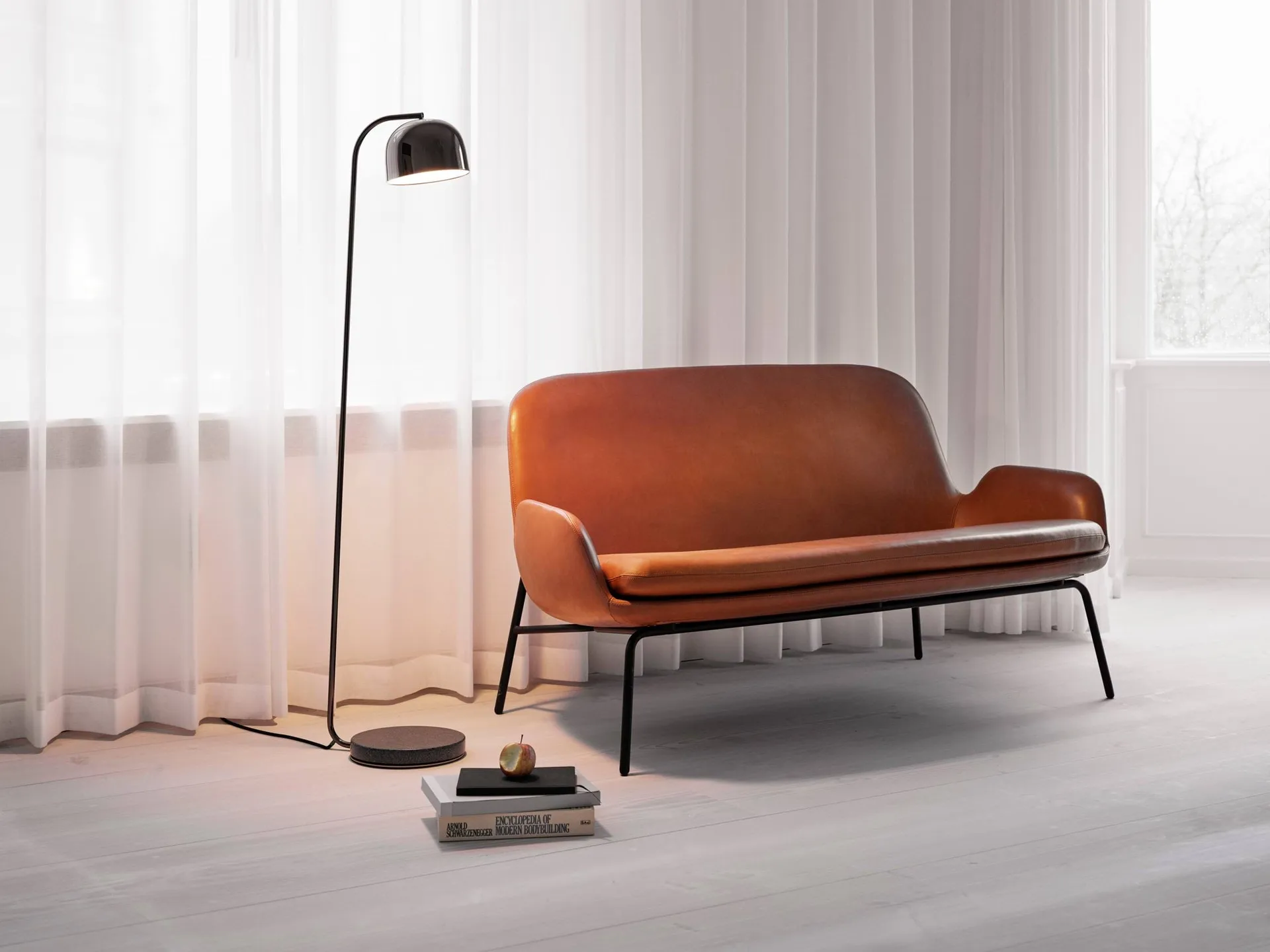 Lampada da pavimento Grant, nero Normann Copenhagen