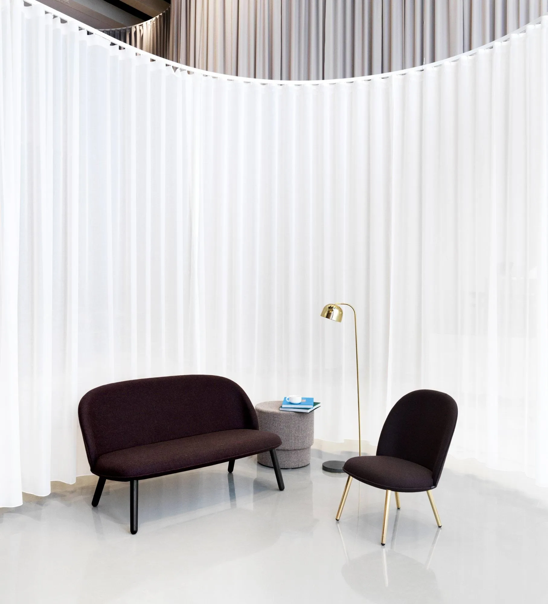 Lampada da pavimento Grant, ottone Normann Copenhagen