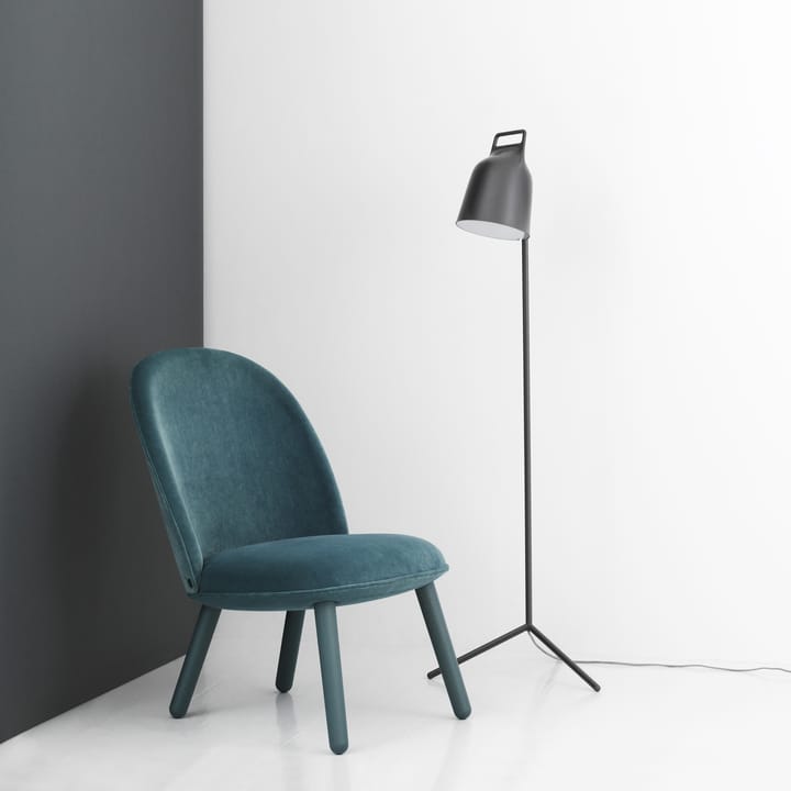Lampada da pavimento Stage, Bianco, acciaio verniciato a polvere Normann Copenhagen