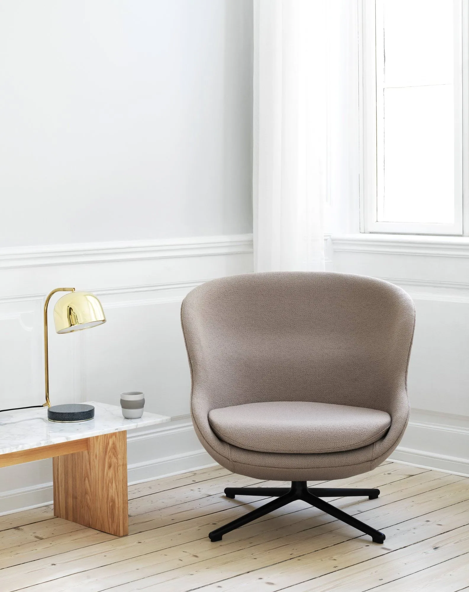 Lampada da tavolo Grant, Brass Normann Copenhagen