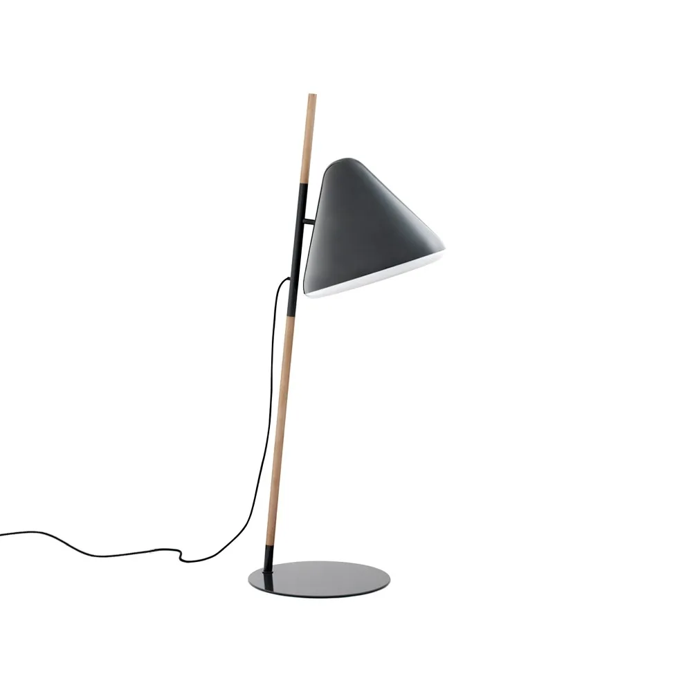 Lampada da terra Hello, Grigio, gambe in faggio Normann Copenhagen