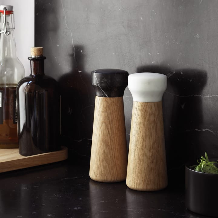 Macinapepe Craft, rovere, marmo nero - piccolo - Normann Copenhagen