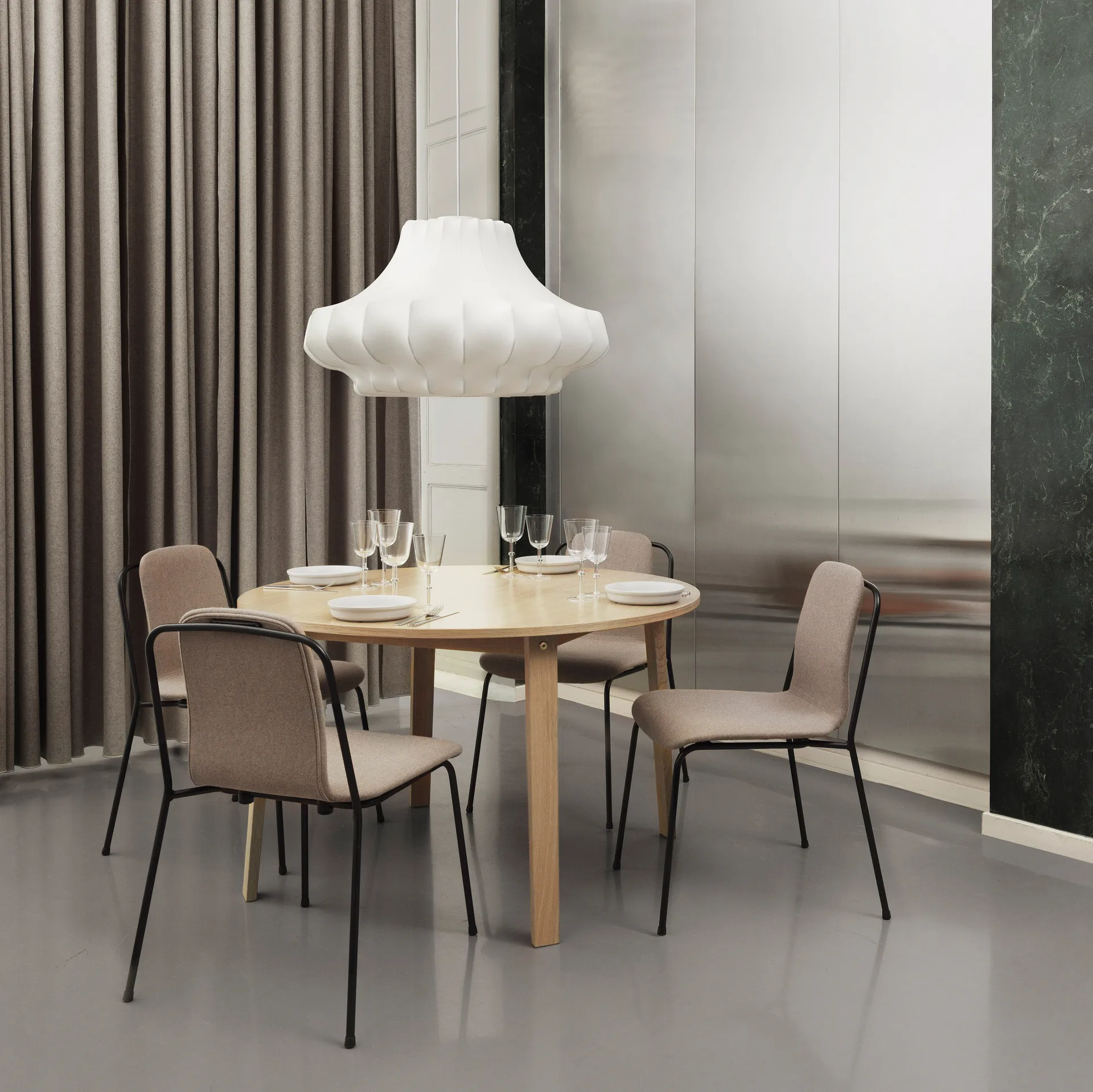 Plafoniera Phantom media, Bianco Normann Copenhagen