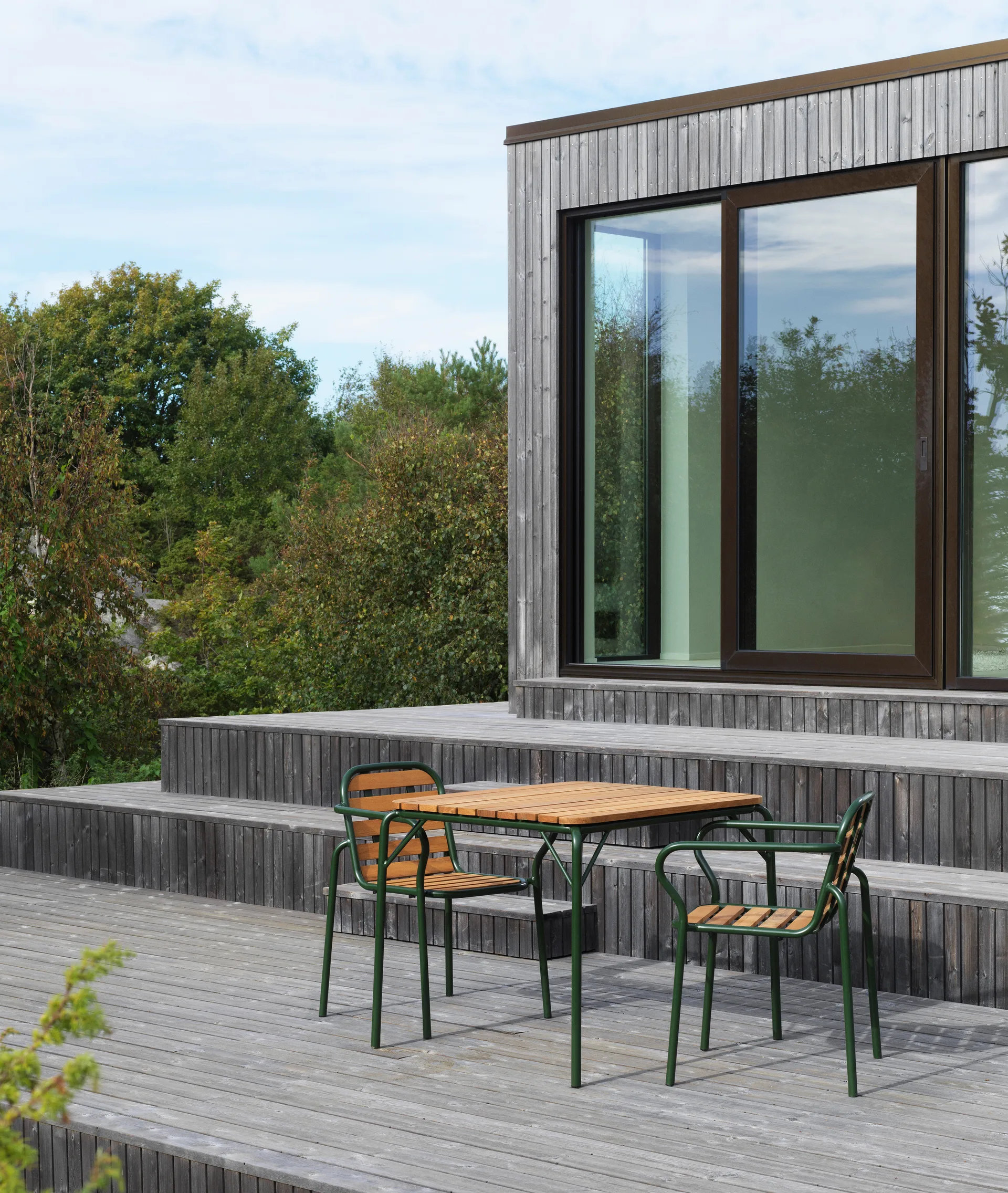 Poltrona con braccioli Vig Robinia, Verde Normann Copenhagen