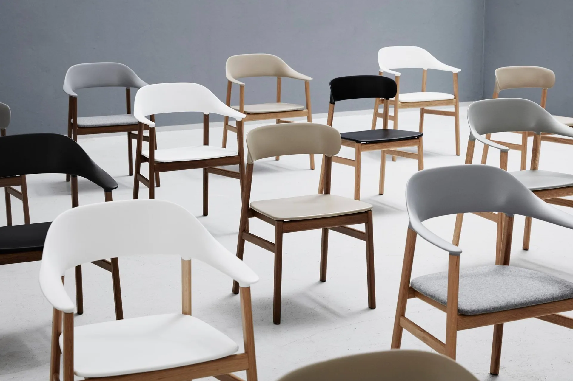 Poltrona Herit rovere affumicato, Dusty Green Normann Copenhagen