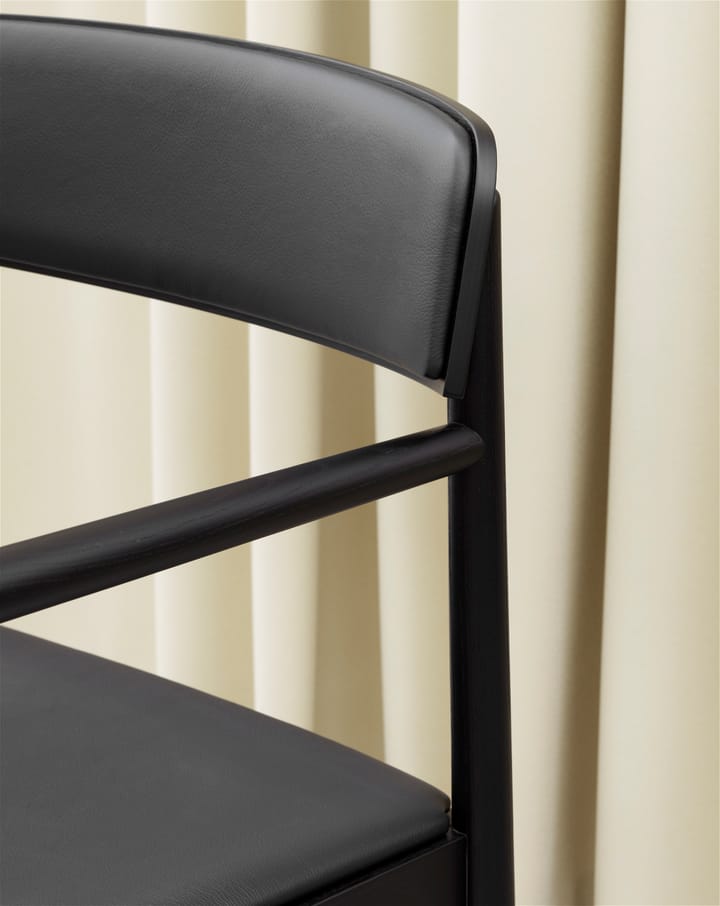 Poltrona Timb con cuscino da seduta, Black/ Ultra Leather - Black Normann Copenhagen