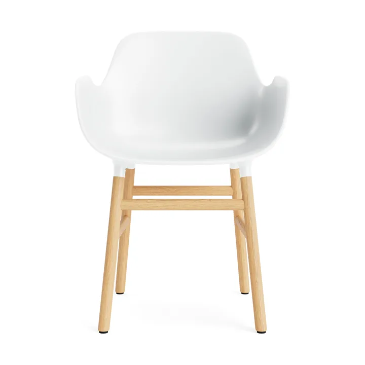 Sedia con braccioli Form - bianco, gambe in rovere - Normann Copenhagen