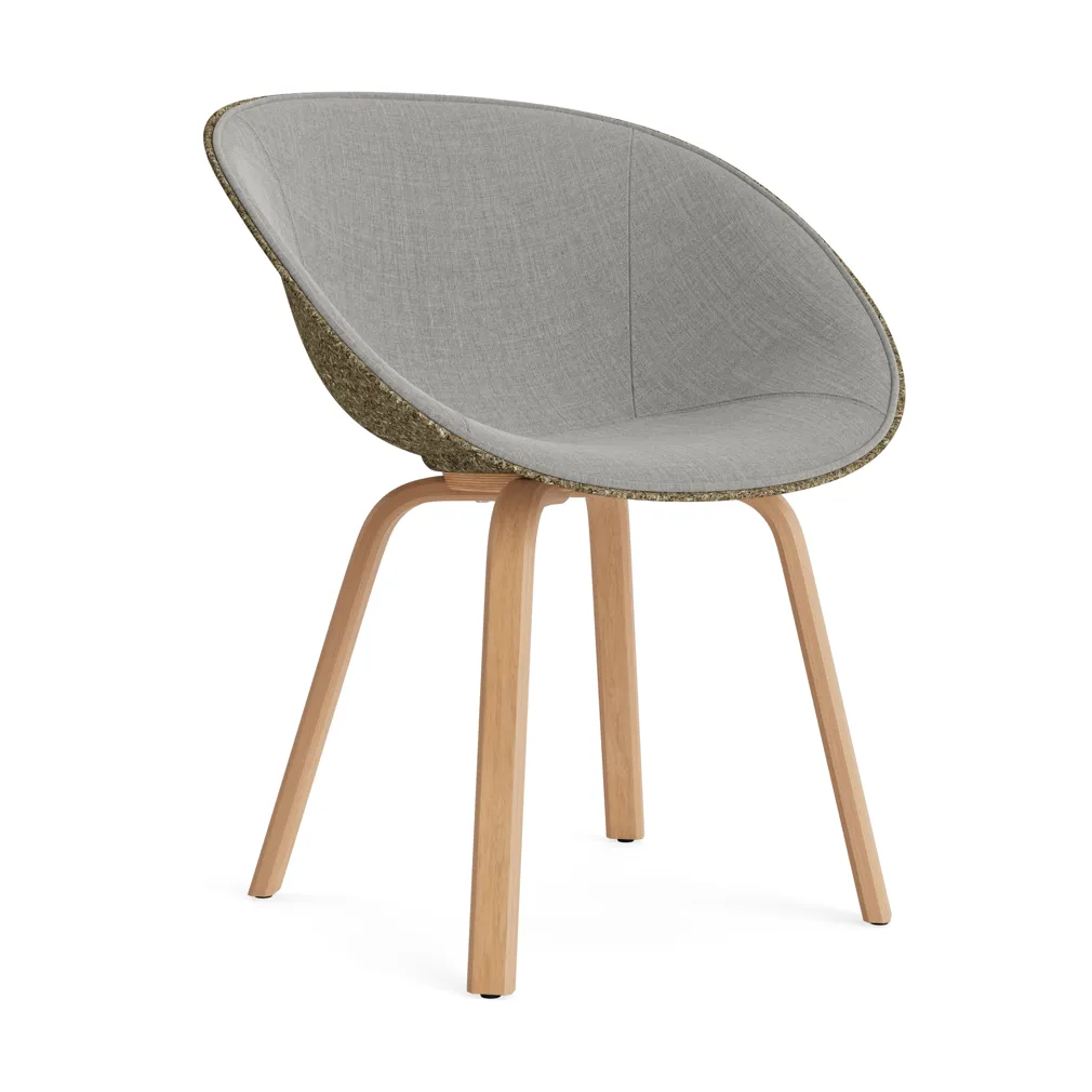 Sedia con braccioli Mat rivestita frontalmente, Remix 133-Alga-faggio Normann Copenhagen