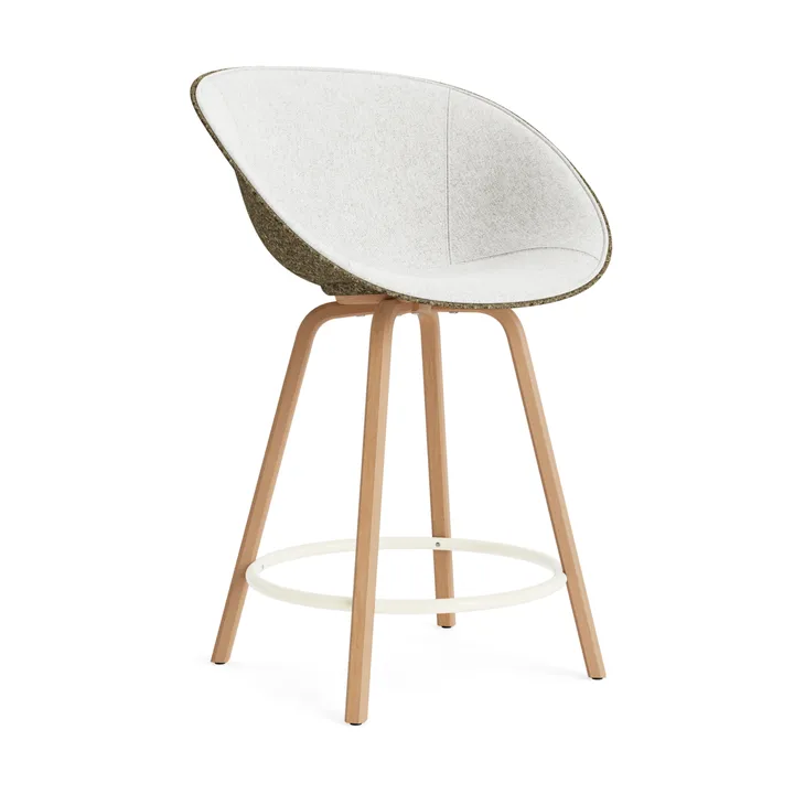 Sedia da bar con braccioli rivestita frontalmente 65 cm - Hallingdal 110-Alga-faggio-cream steel - Normann Copenhagen