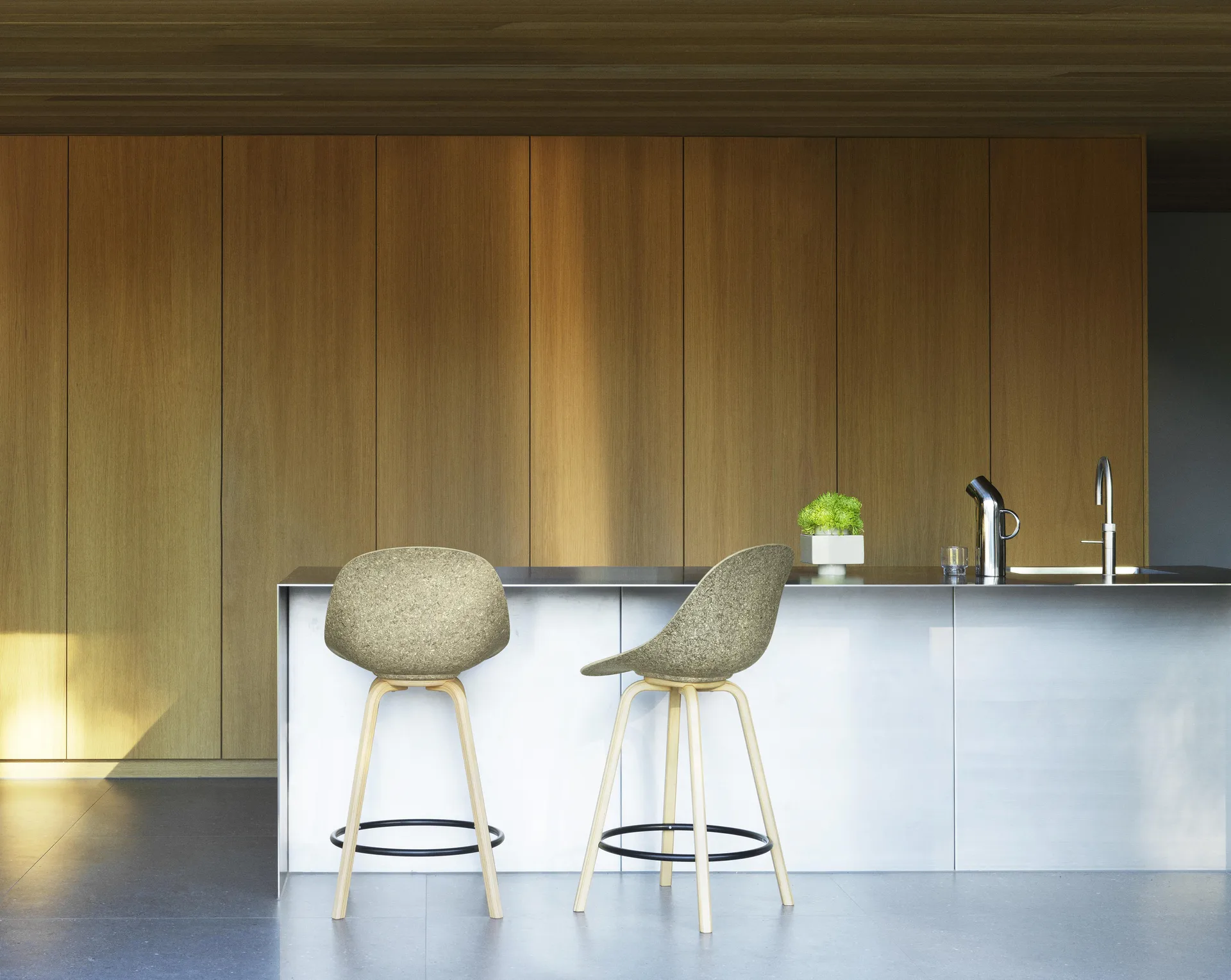 Sedia da bar Mat 65 cm, Alga-faggio-acciaio nero Normann Copenhagen