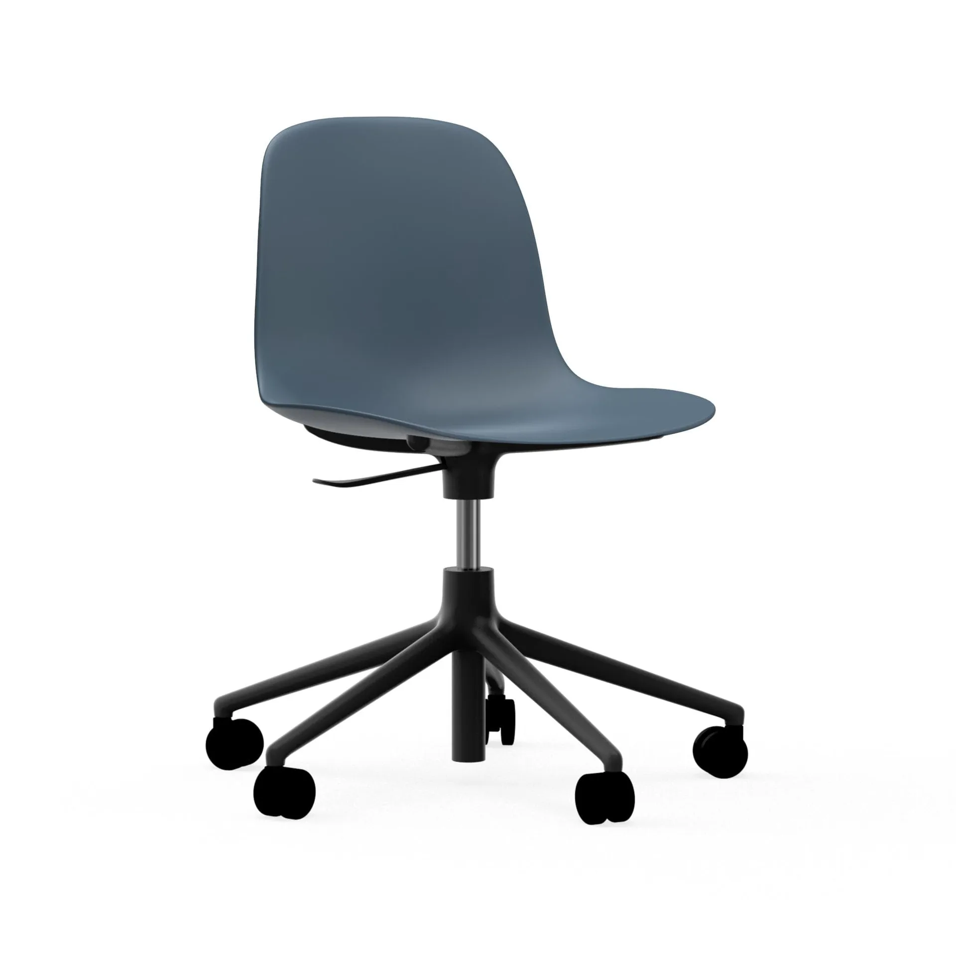 Sedia da ufficio girevole Form 5W, blu, alluminio nero, ruote Normann Copenhagen