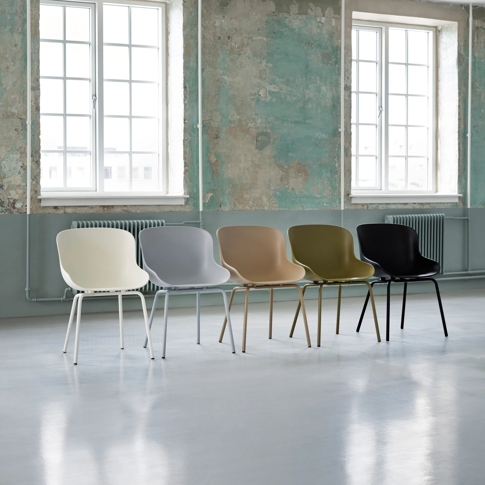 Sedia Hyg con gambe in metallo, Bianco Normann Copenhagen