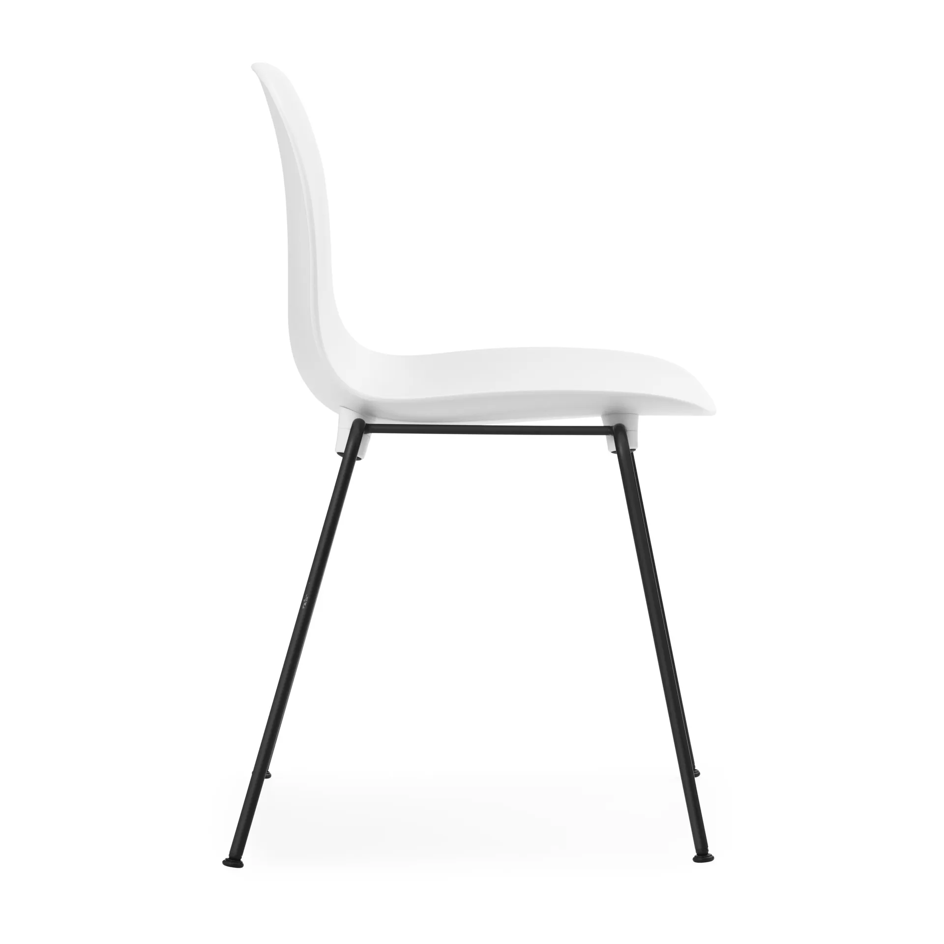 Sedia impilabile Form Chair con gambe nere in confezione da 2, Bianco Normann Copenhagen